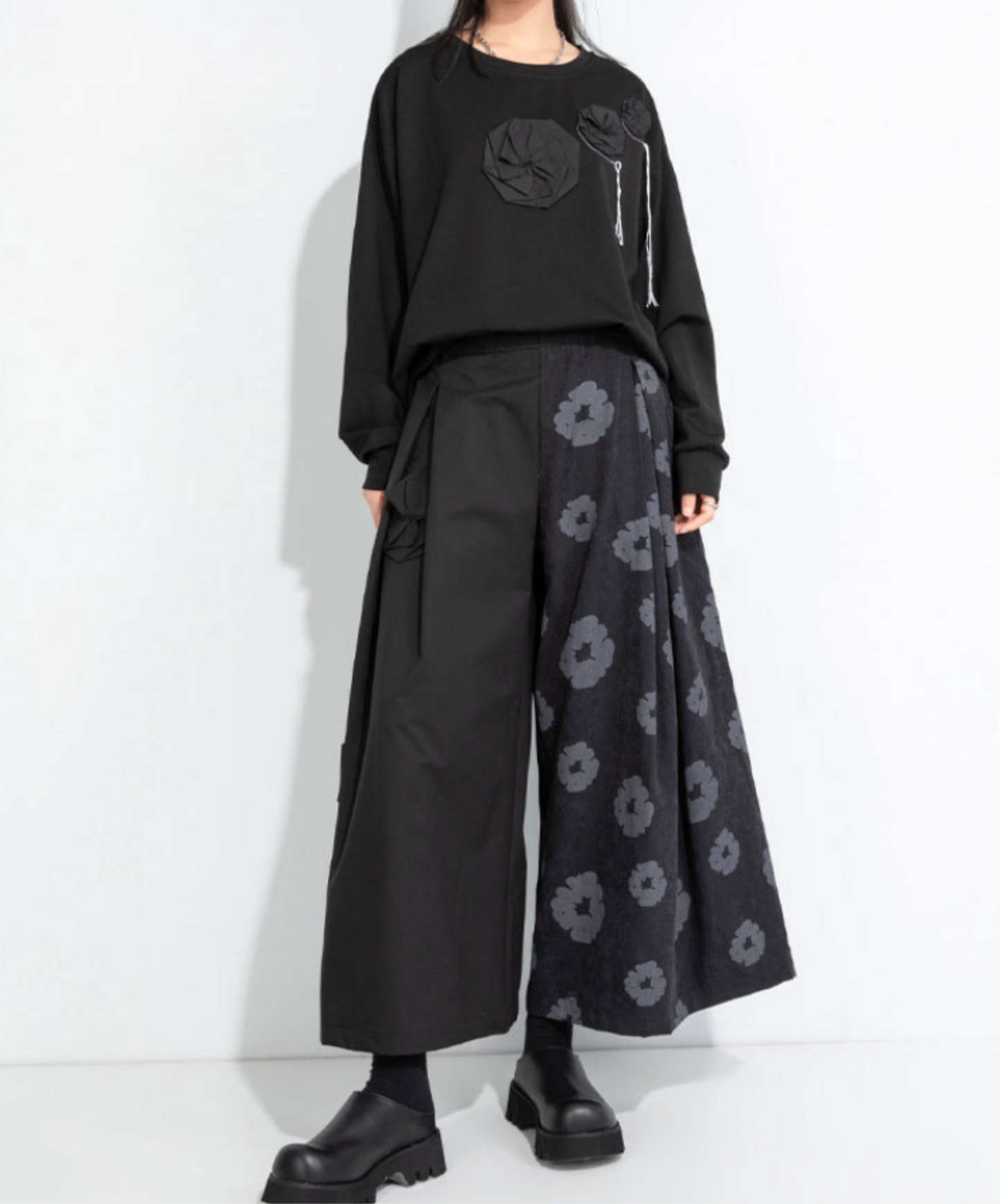 floral motif 3/4 length pants EN2487