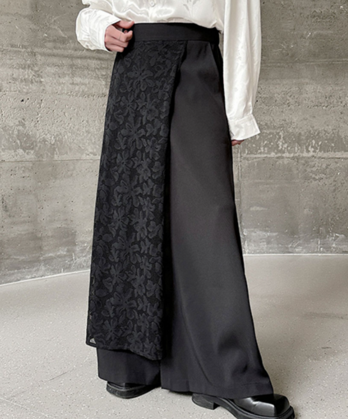 dark asymmetric embroidery design wide pants EN1766