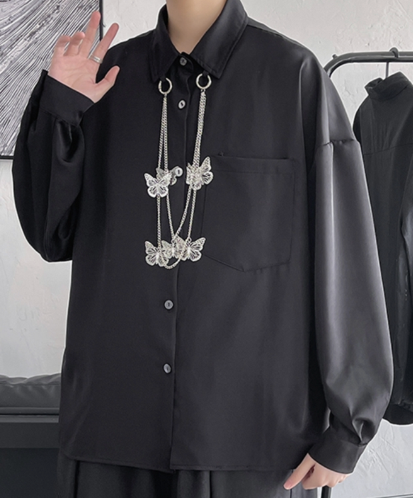 with butterfly pendant shirt EN2421