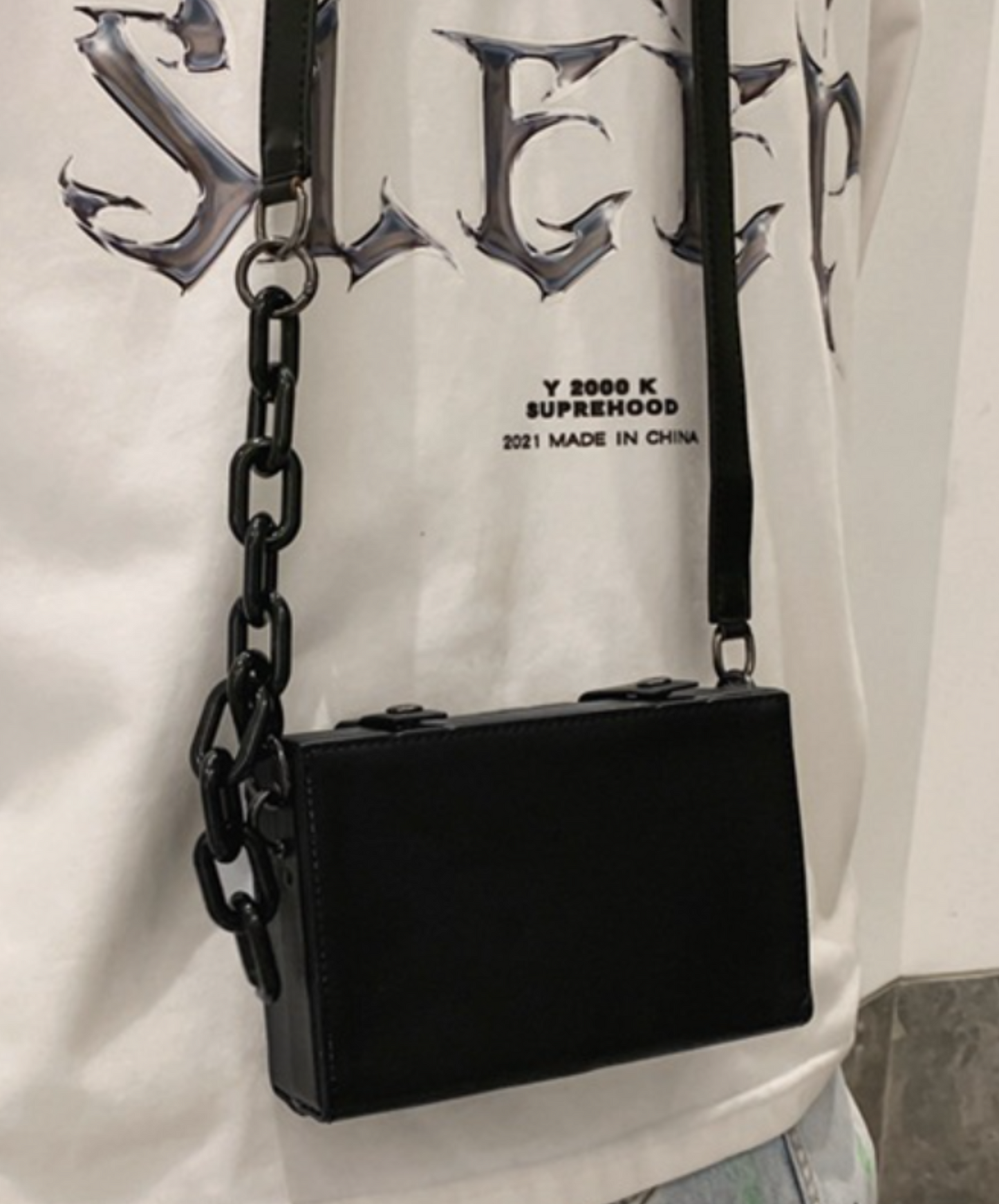 chain decoration small square shoulder bag EN1445
