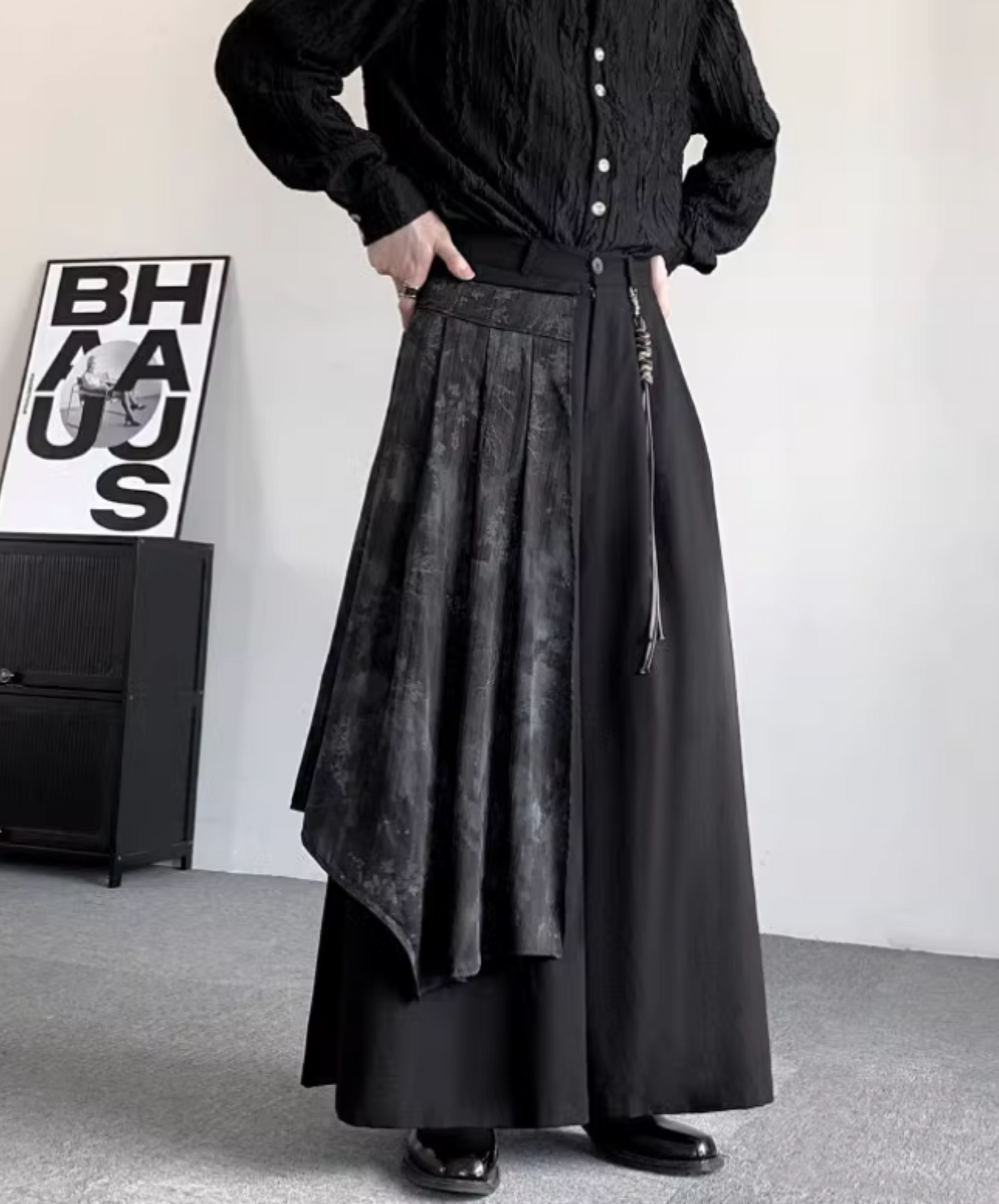 dark fluttering layered wide pants EN1897