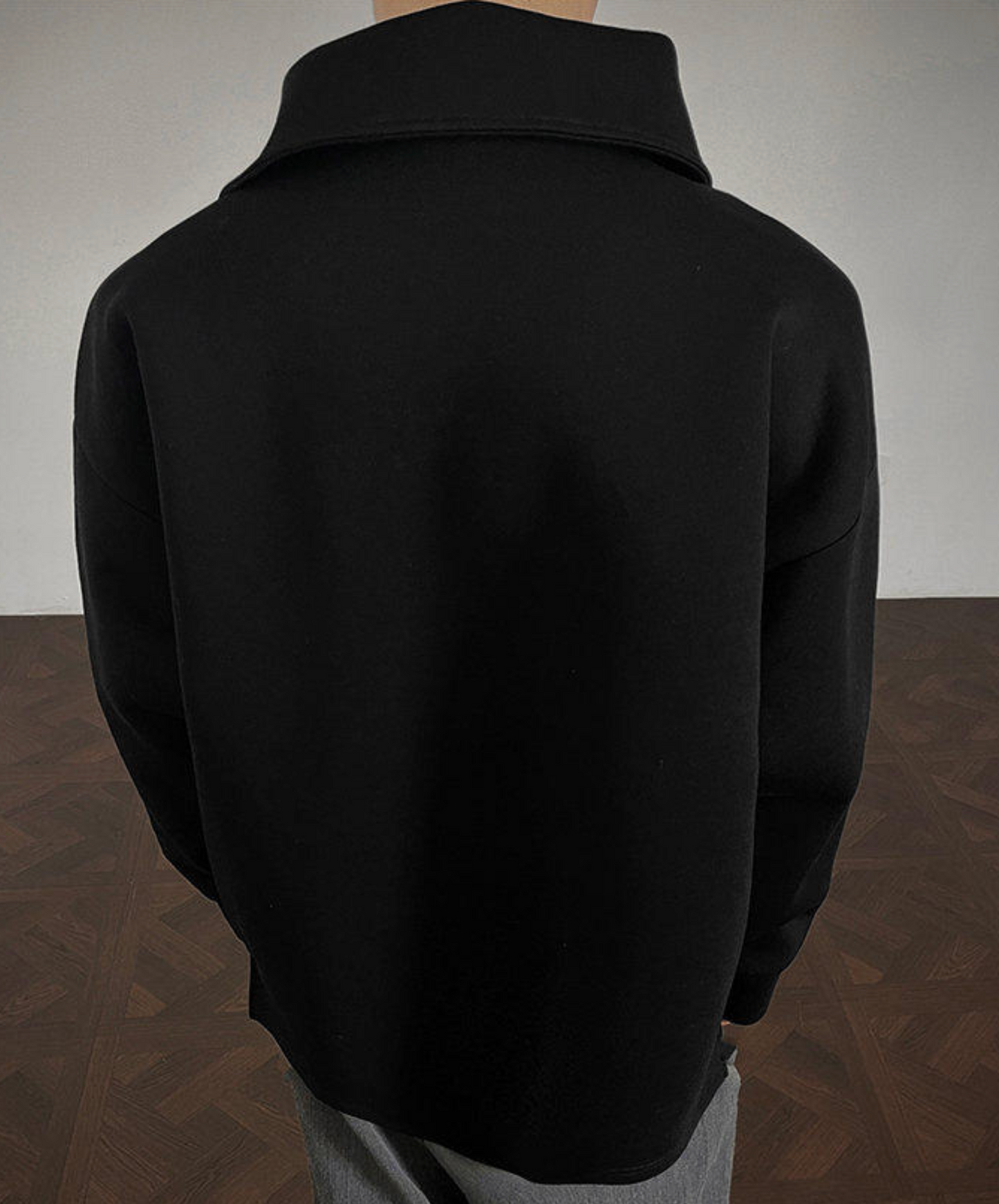 dark diagonal opening button collar sweatshirt EN2638