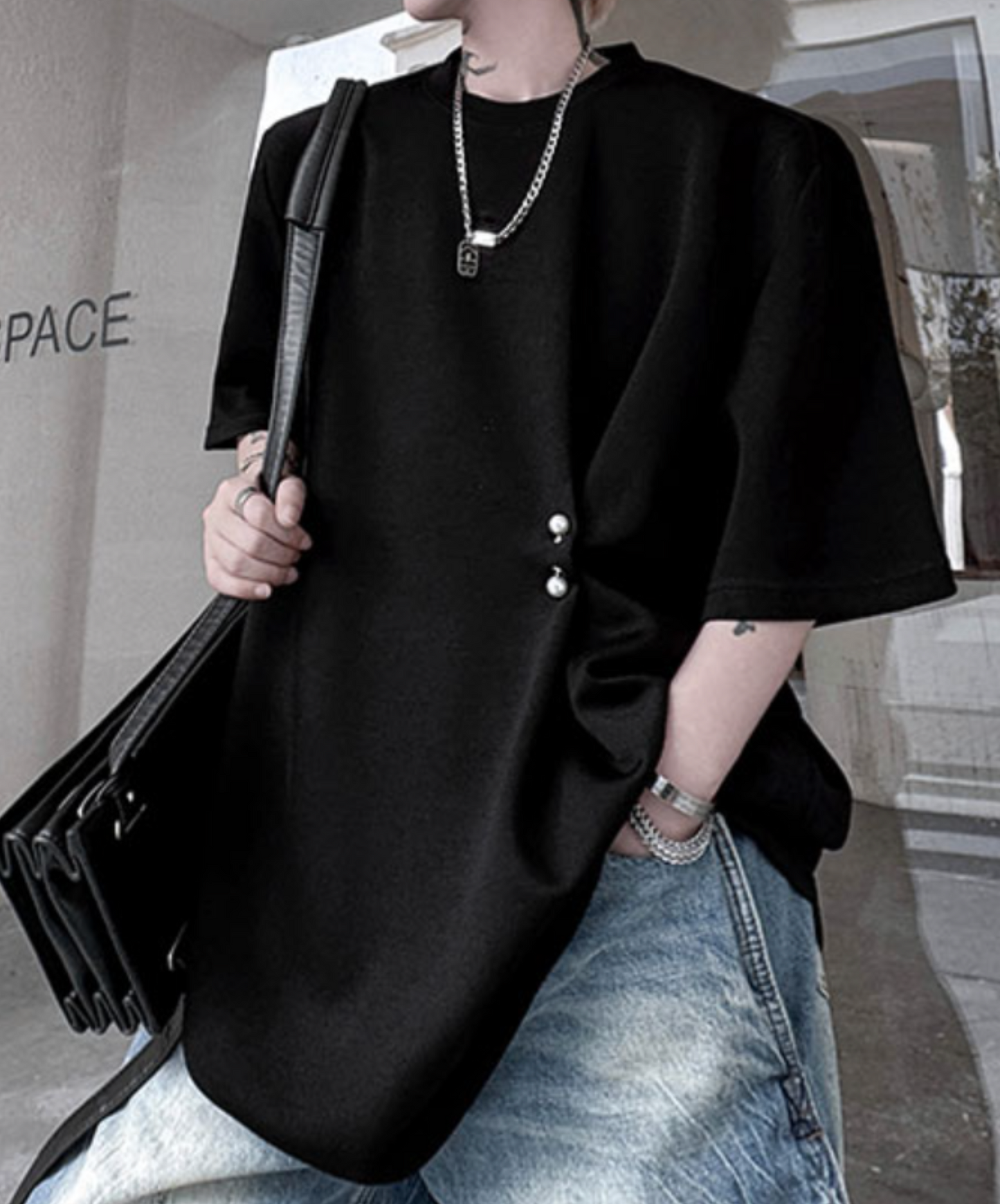 dark pearl button round neck t-shirt EN2259