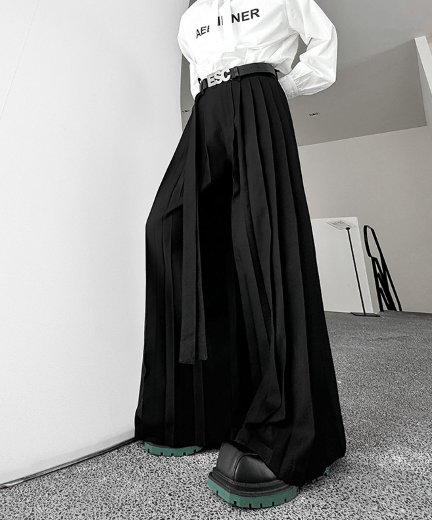 dark pleated wide pants EN1880