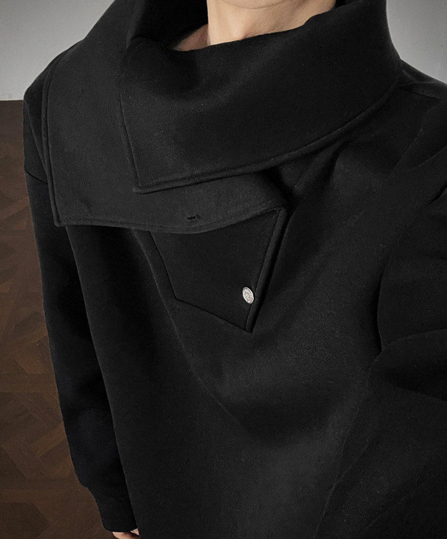dark diagonal opening button collar sweatshirt EN2638