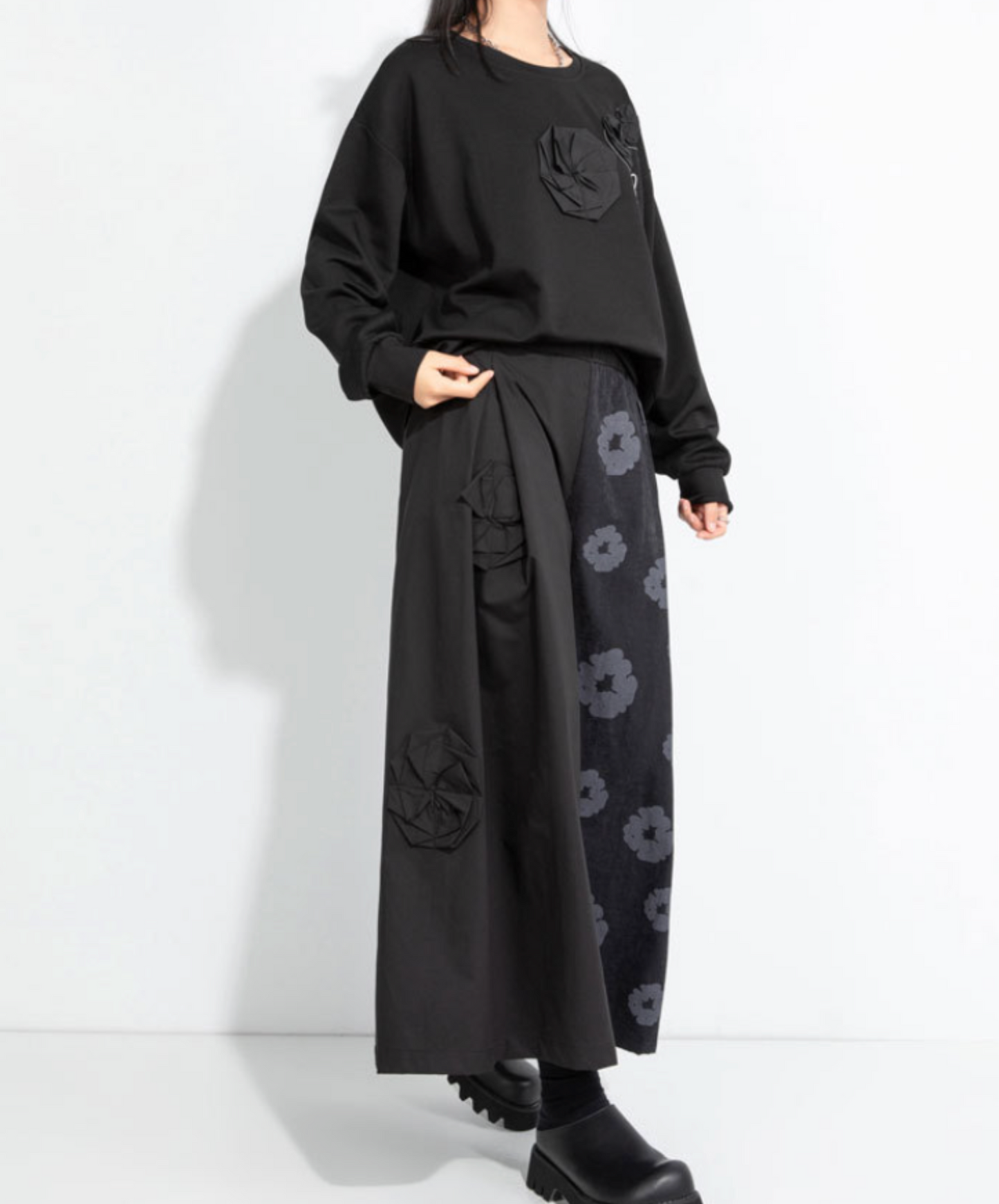 floral motif 3/4 length pants EN2487