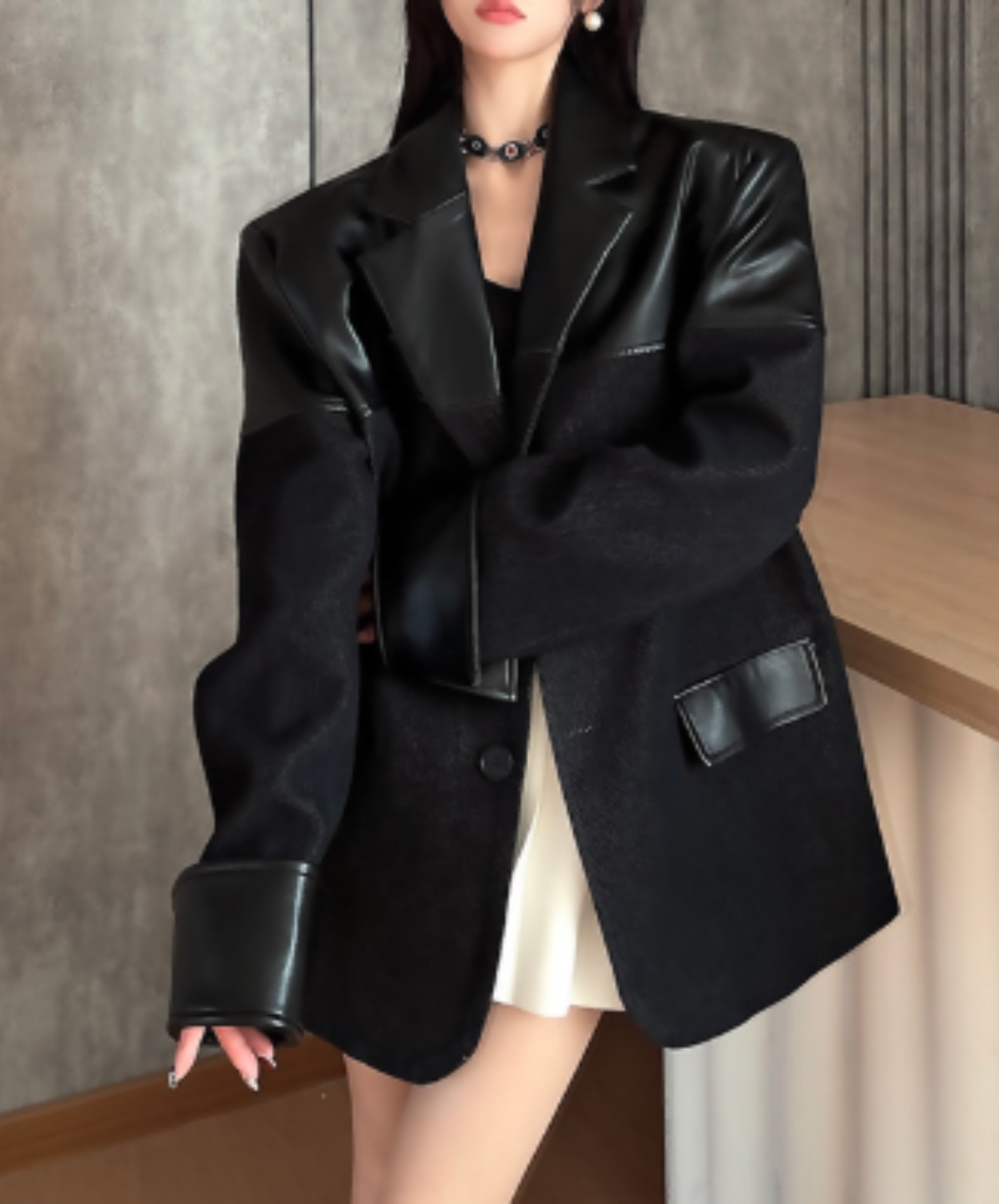 oversized fit with mixed-material paneling jacket EN3163