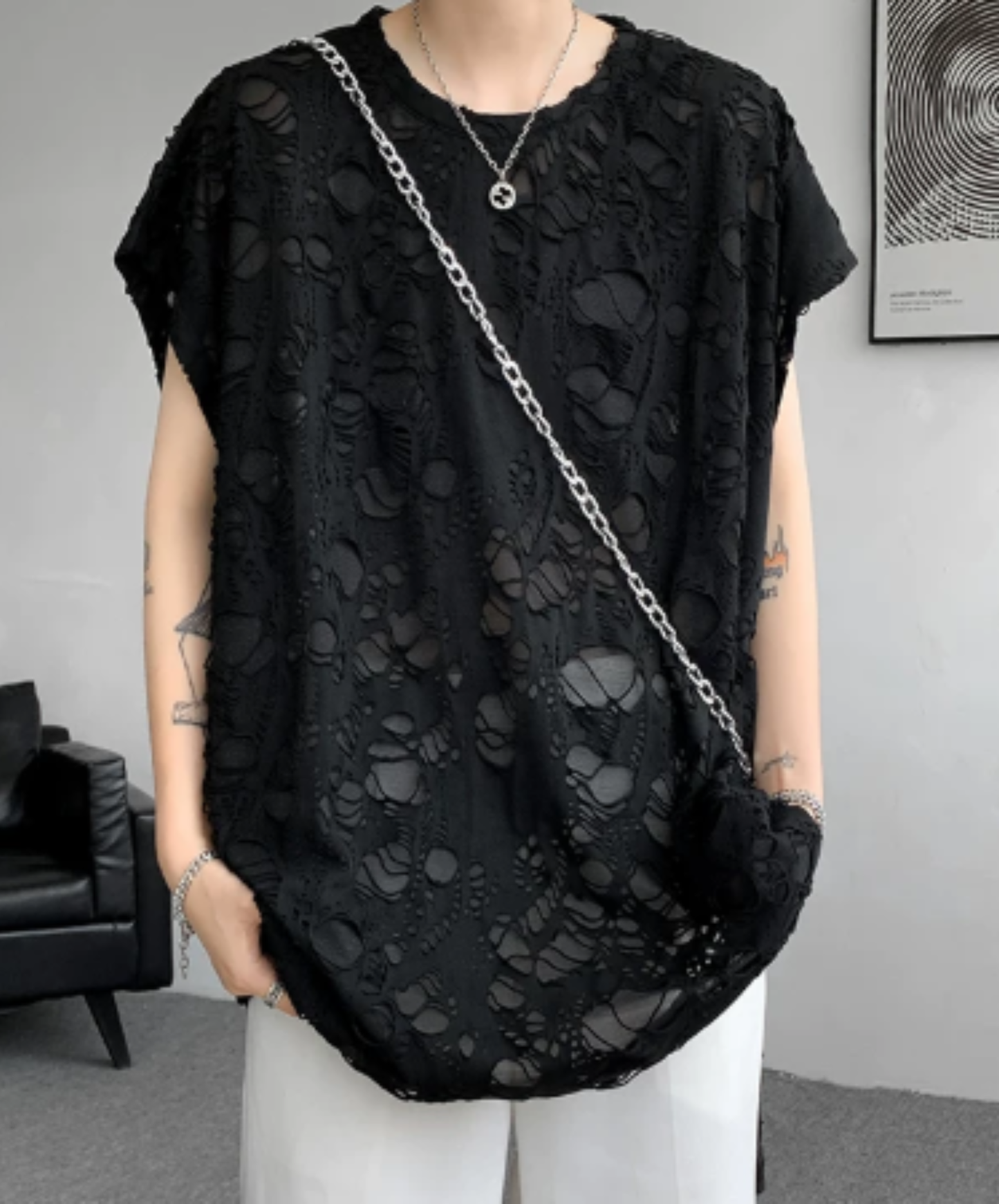 distressed finish, loose silhouette t-shirt EN2938