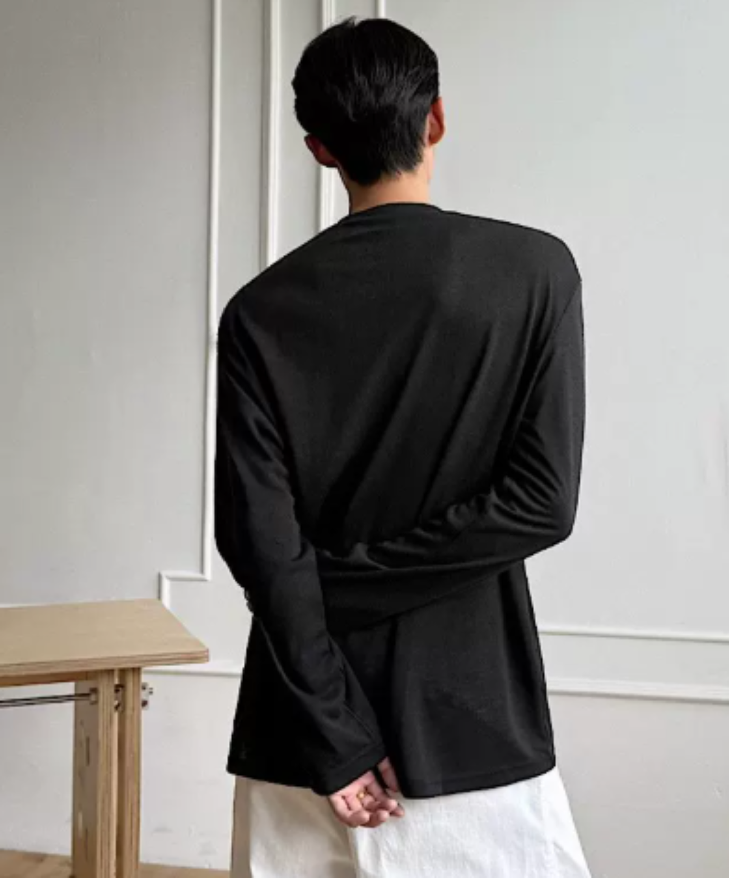 dark smooth v-neck t-shirt EN3094