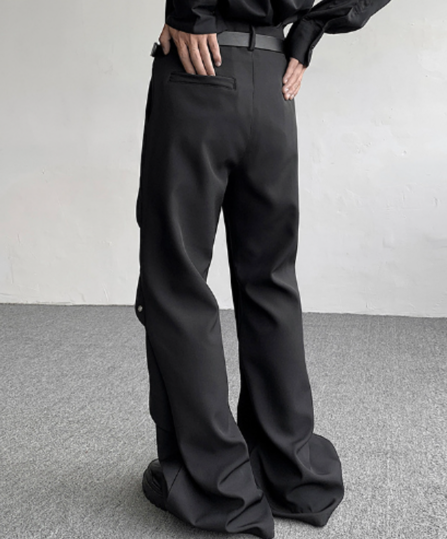 wide silhouette streamline tuck pants EN1255