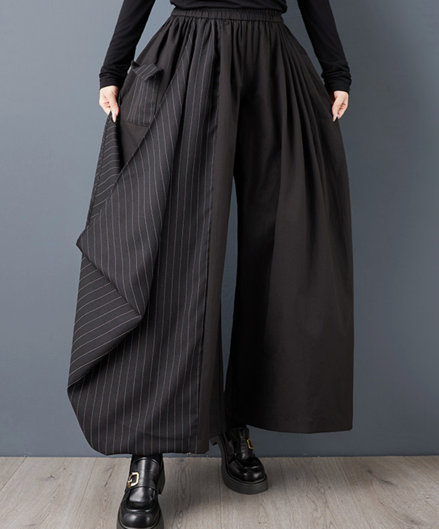 dark fine striped drape wide pants EN2779