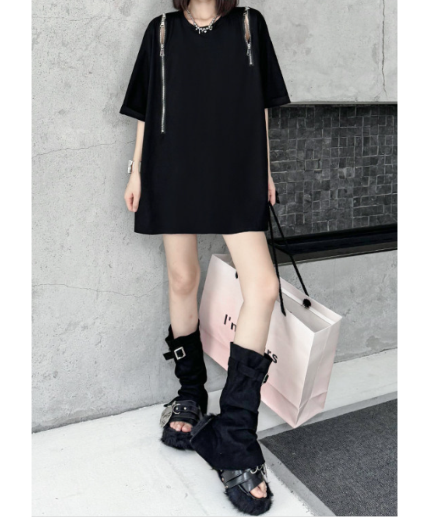dark off-shoulder zipper t-shirt EN2908