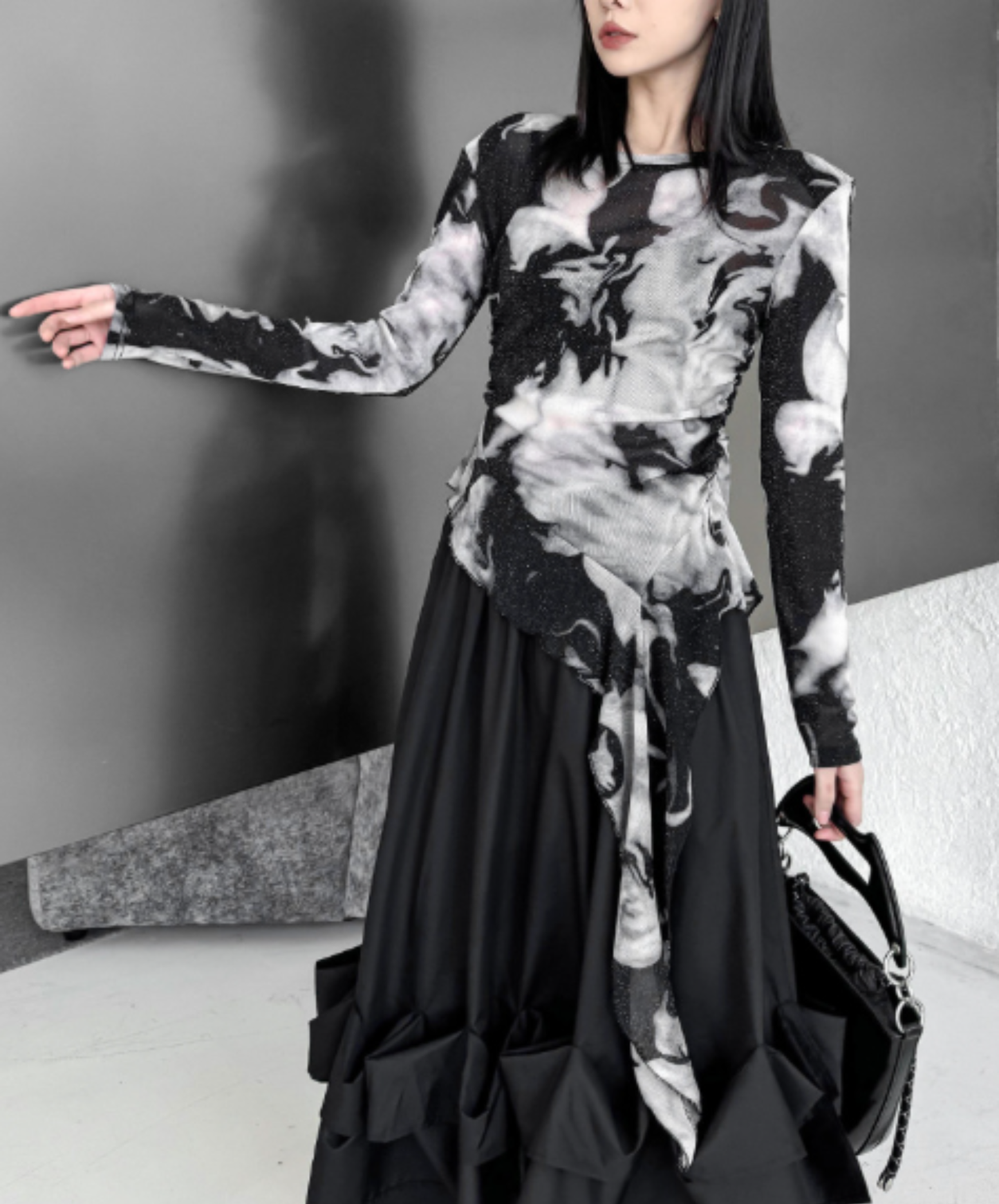 tie-dye mesh with an irregular design t-shirt EN3083