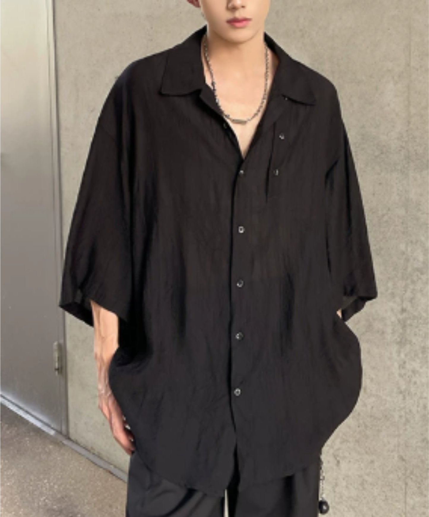 lightweight, silk-like, three-quarter sleeve shirt EN2953