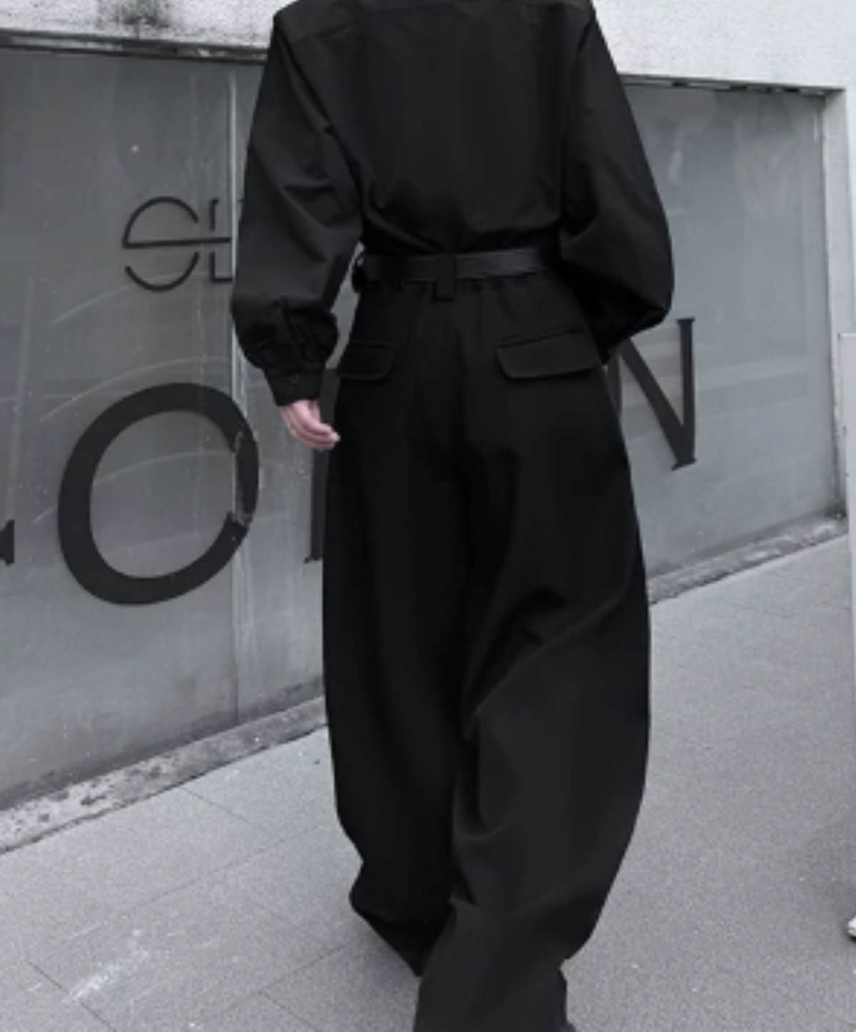 dark knee-tuck cocoon silhouette wide pants EN3196