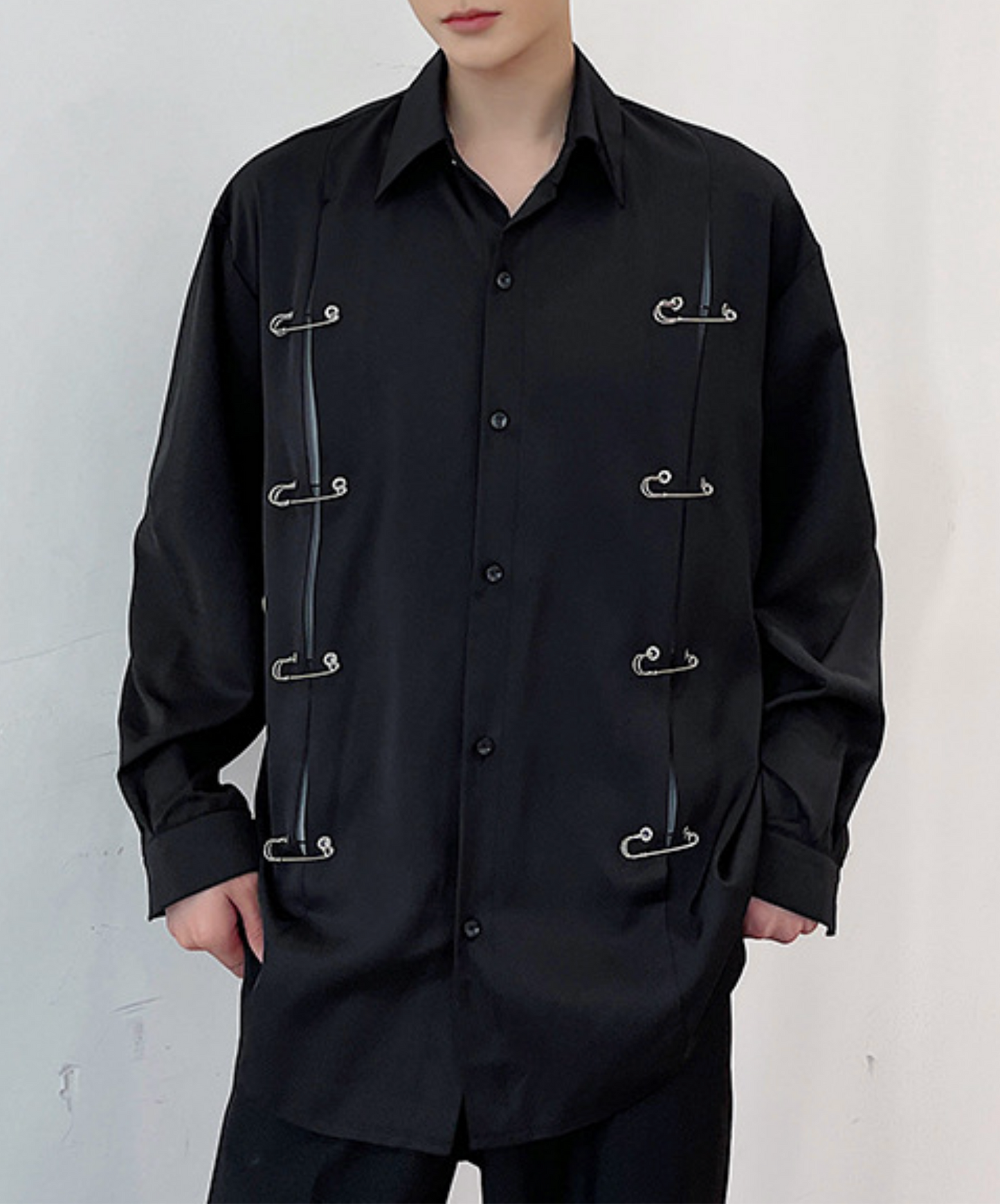 dark metal pin decorative slit shirt EN2783