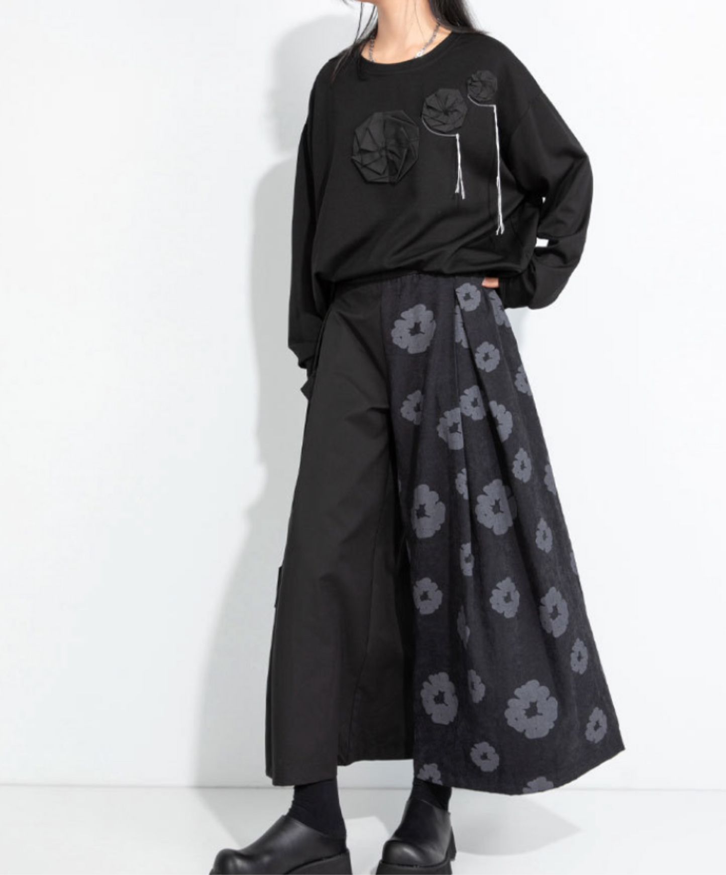 floral motif 3/4 length pants EN2487