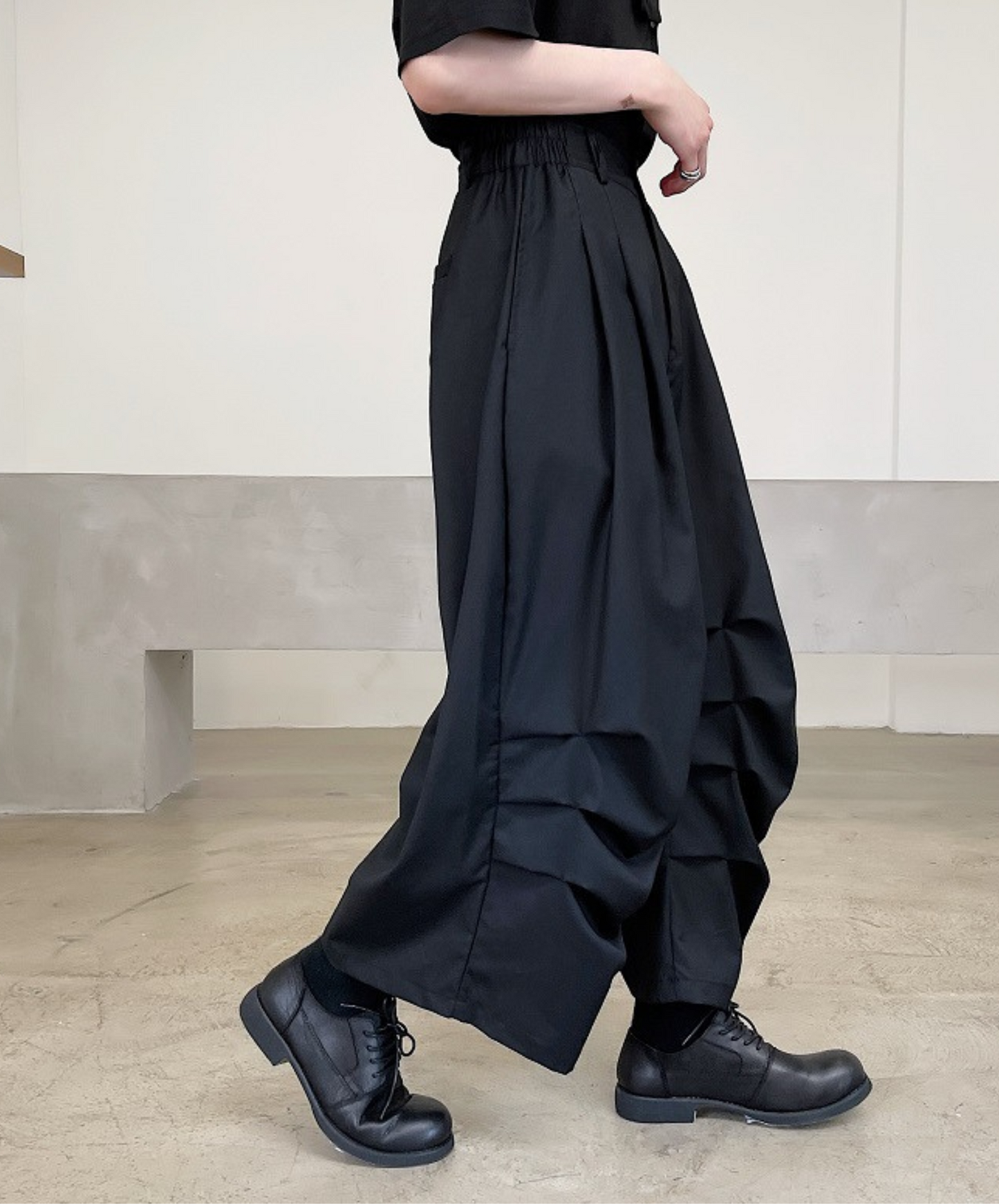 dark drape wide pants EN926