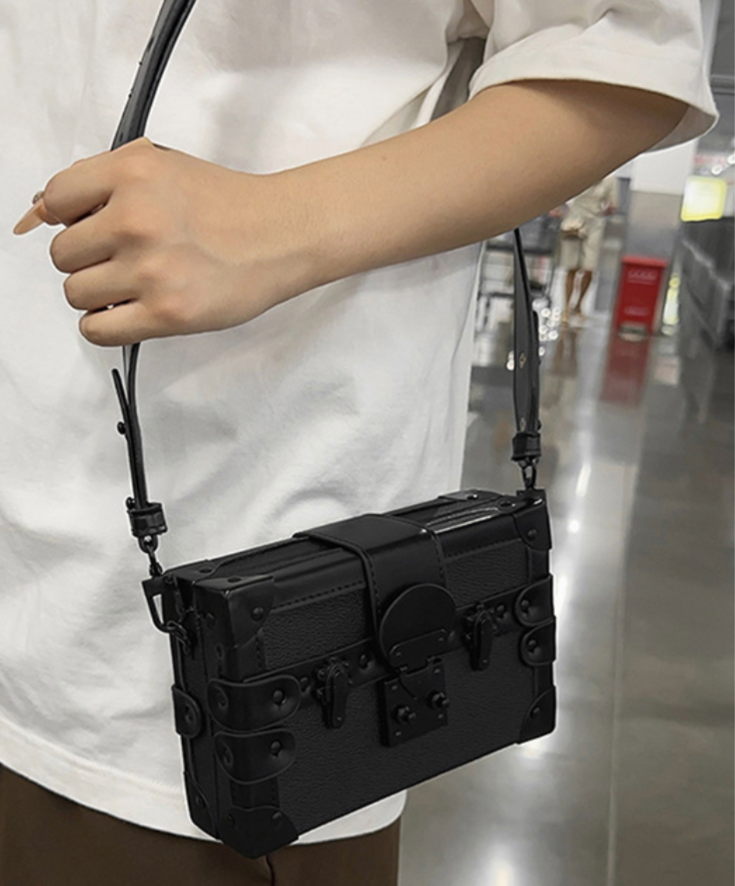 retro treasure chest design shoulder bag EN2131