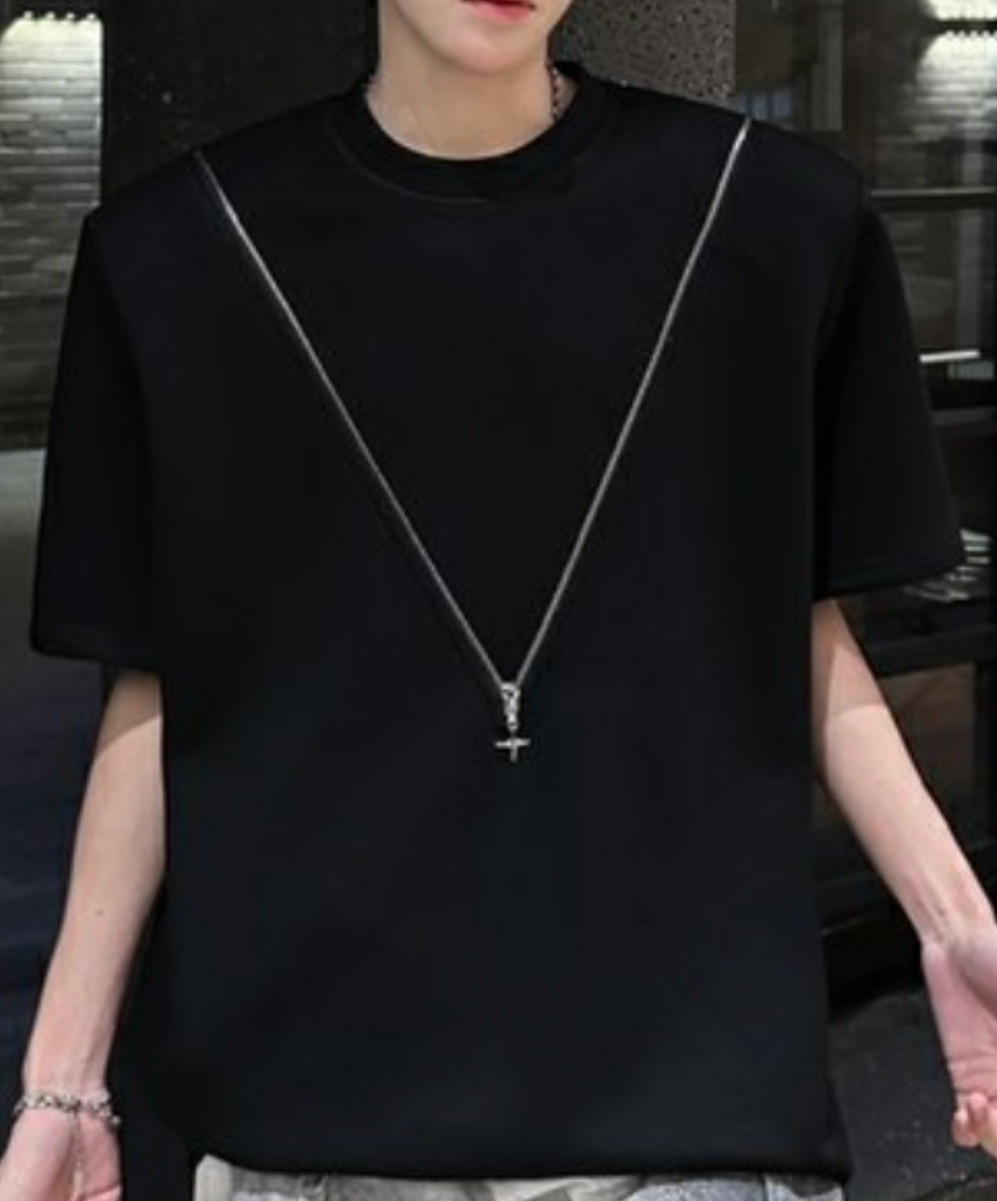 v-shaped zip-up design t-shirt EN2074