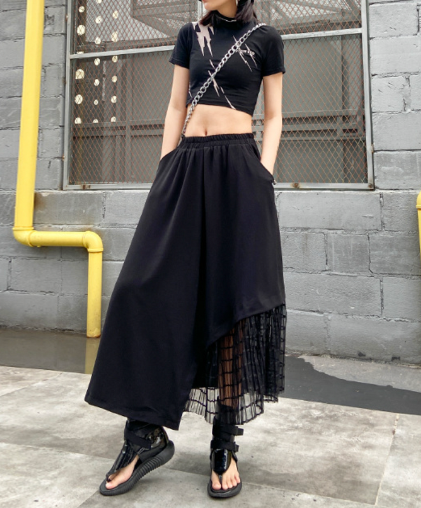 mixed material stitch mesh skirt EN2331
