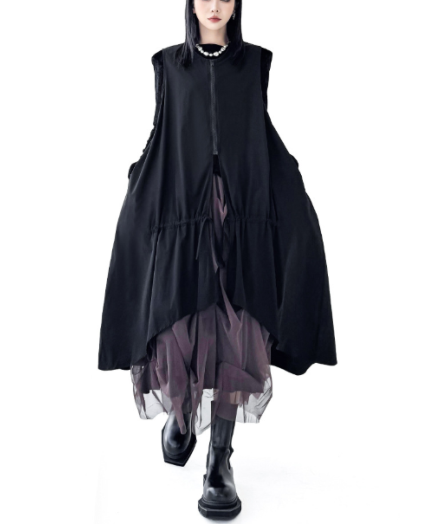 asymmetrical design, relaxed fit vest EN2969