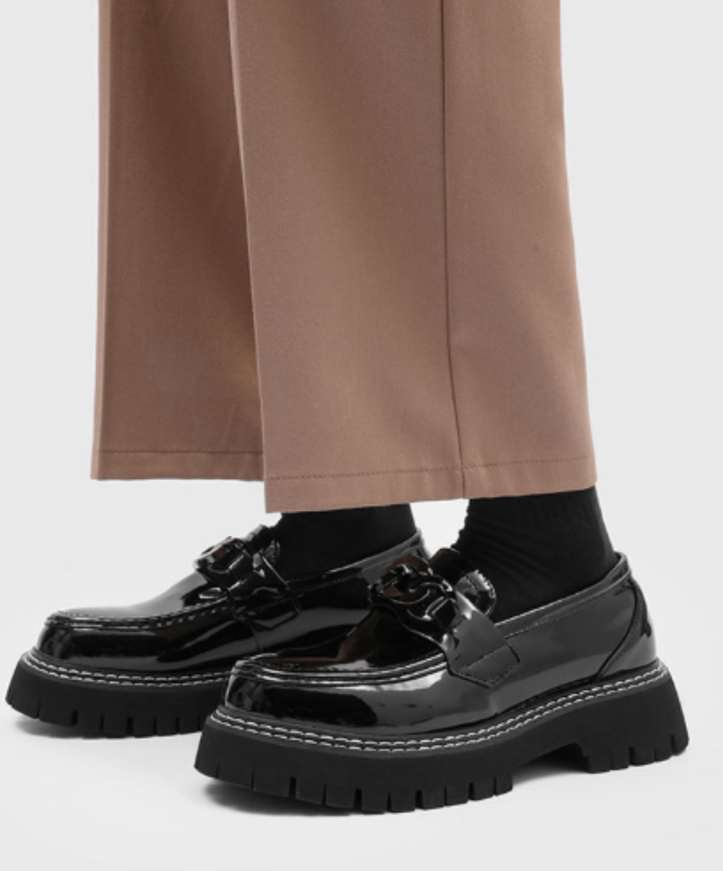 chunky chain enamel finish shoes EN3028