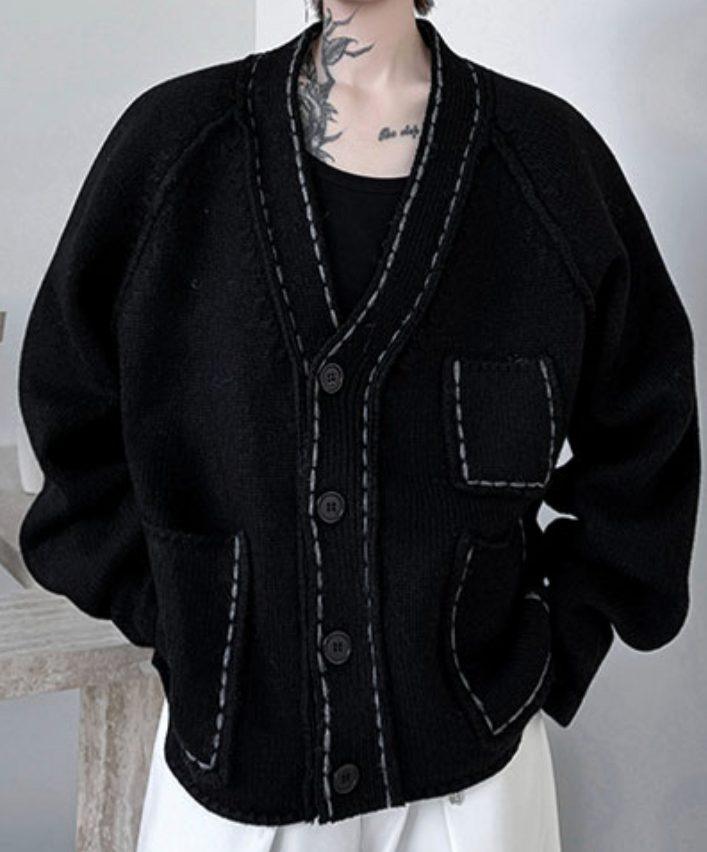 -neck with unique stitching cardigan EN2525