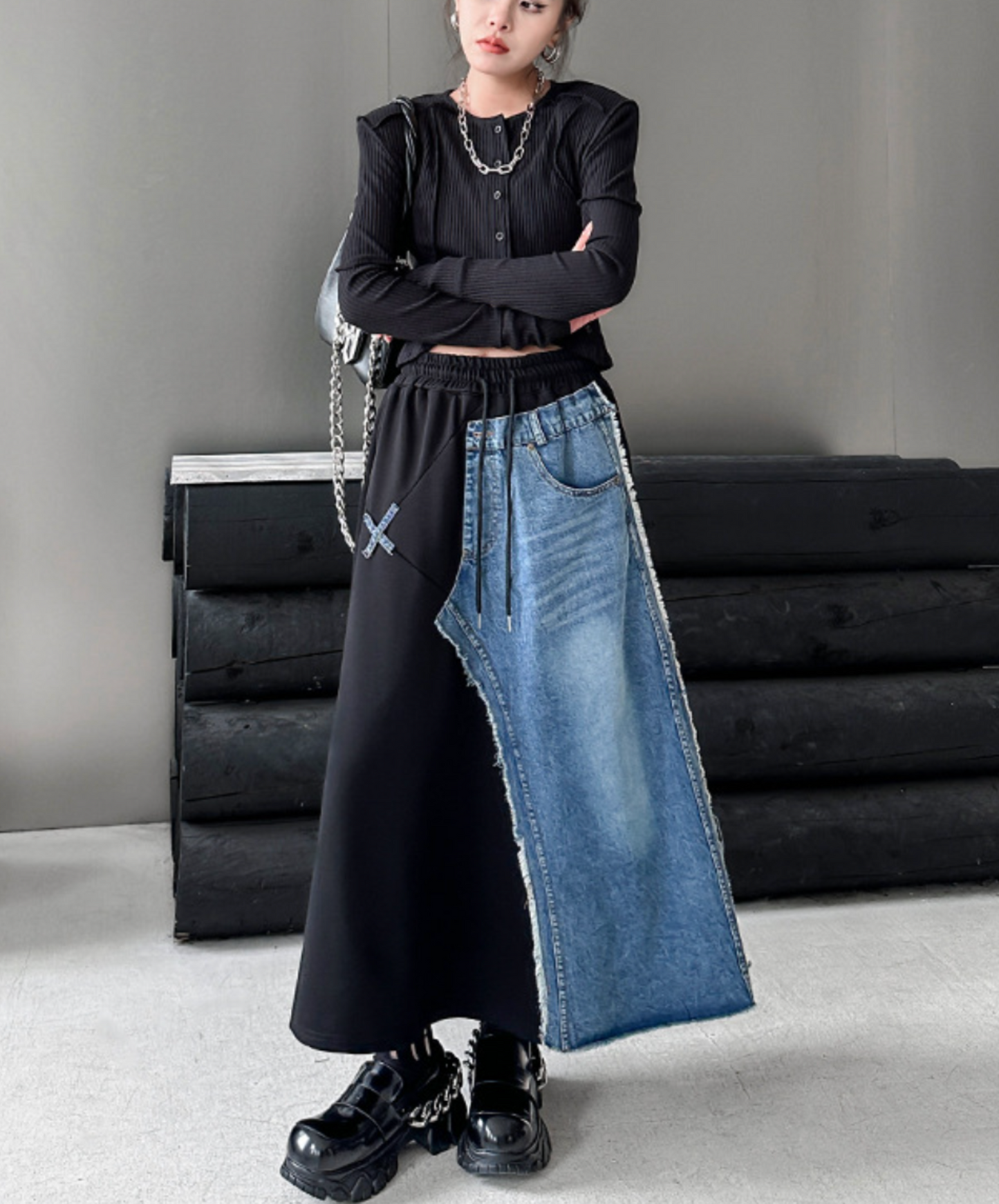 mixed material asymmetric skirt EN2276