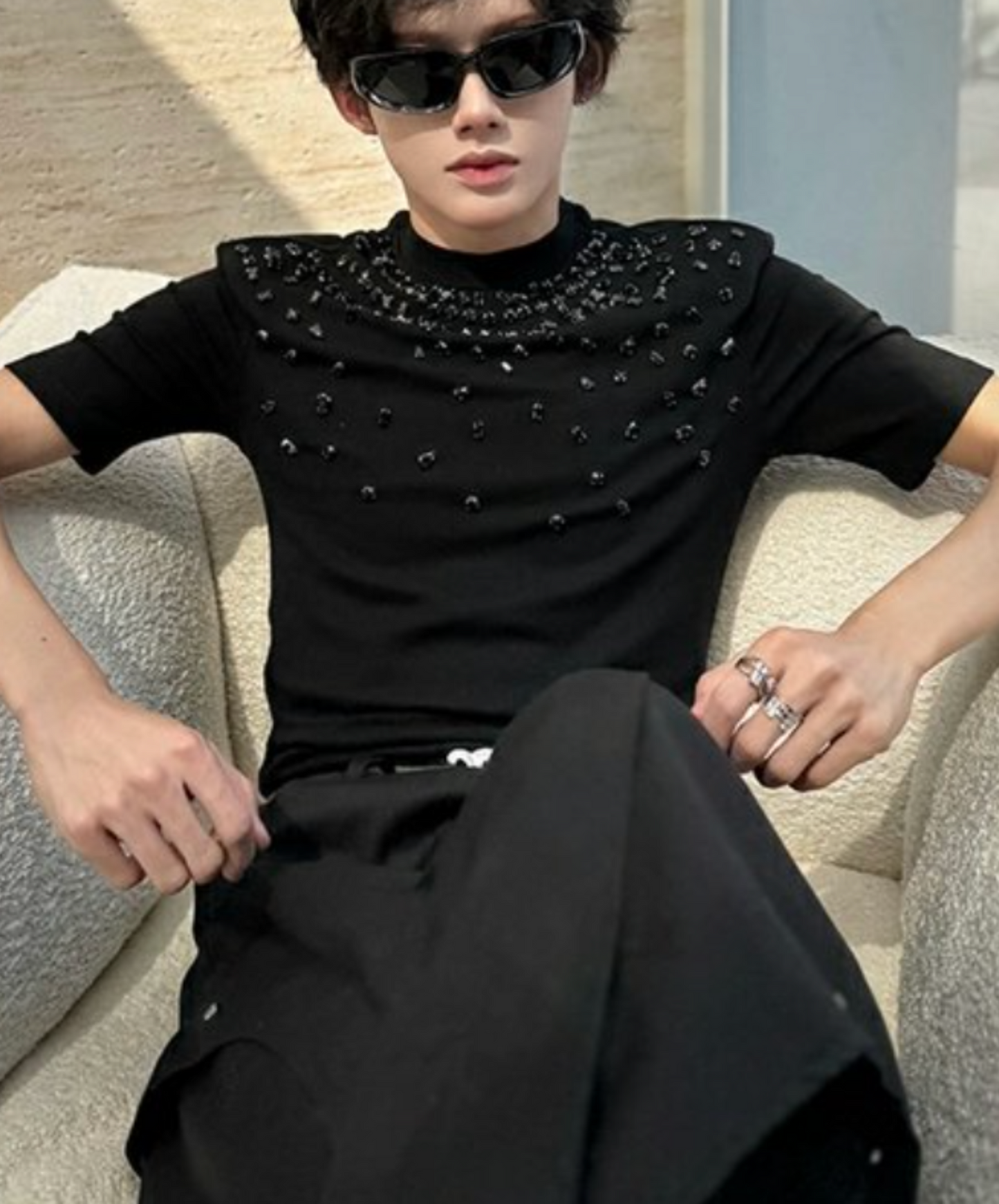 randomly decorated slim shoulder t-shirt EN2069