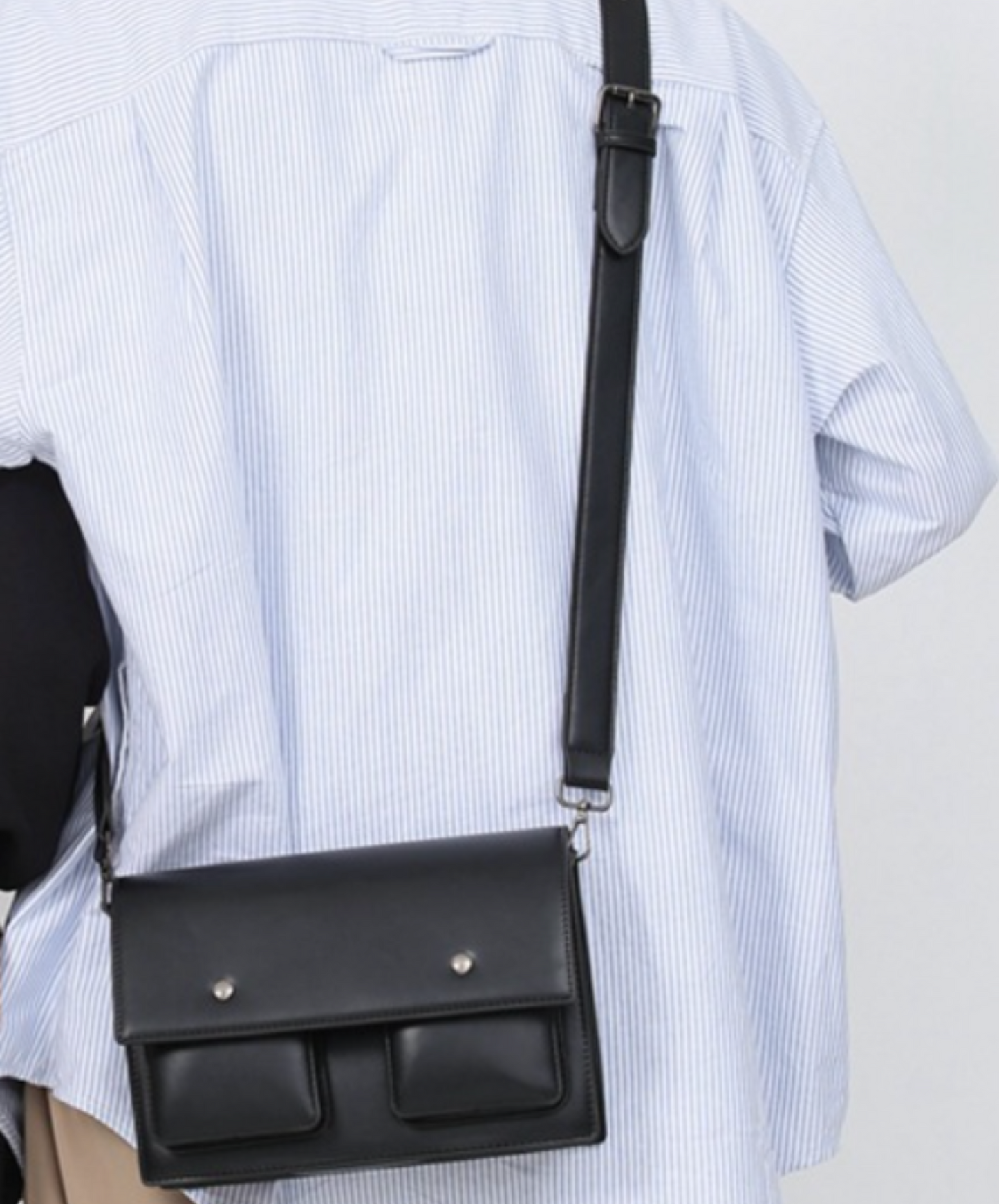 square round button with open pocket bag EN2104