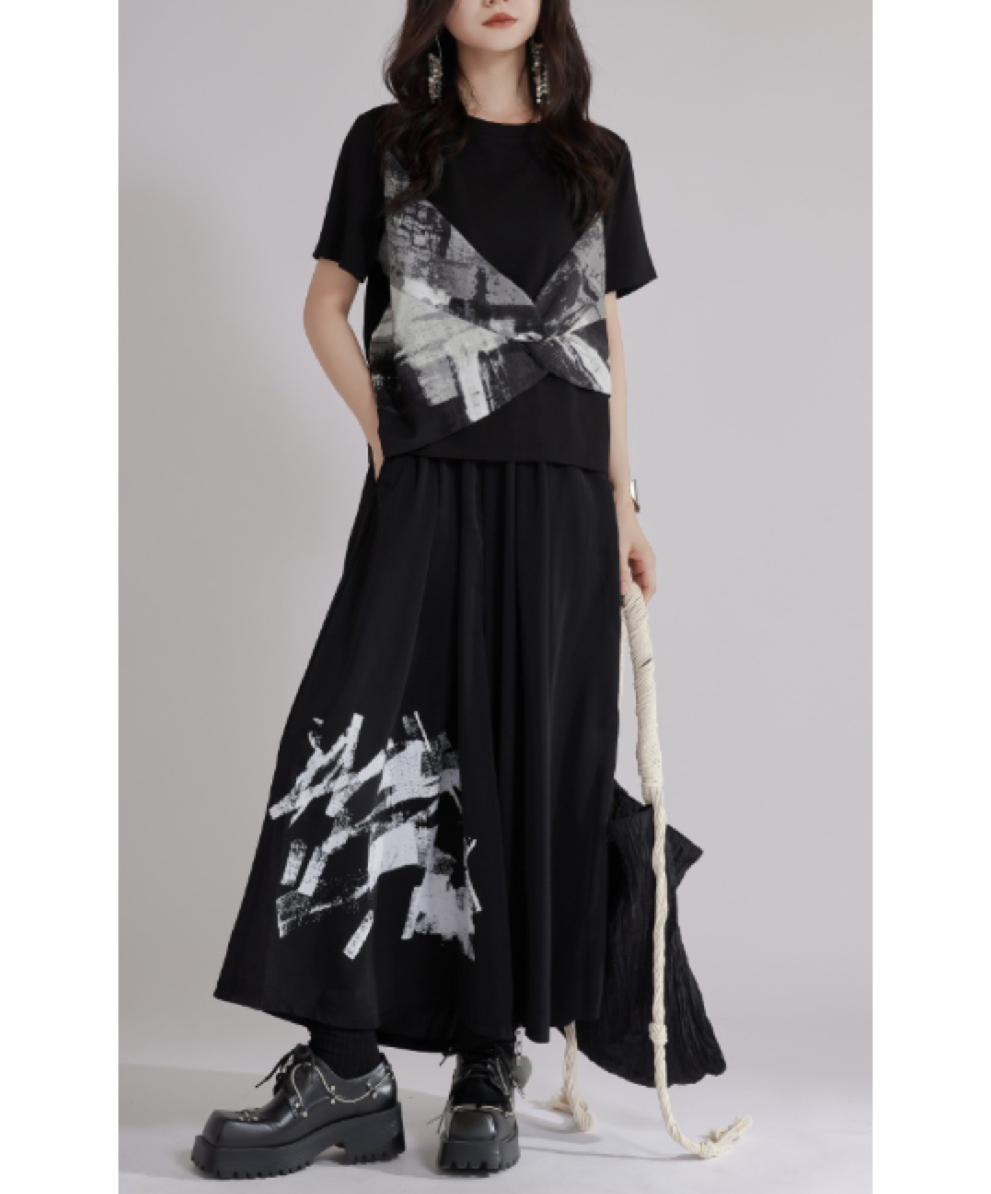 dark monochrome accent wide pants EN2940