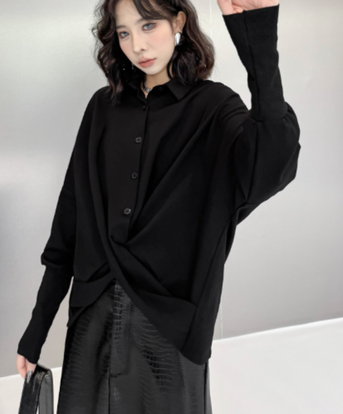 dark crossover-design dolman sleeves shirt EN3131
