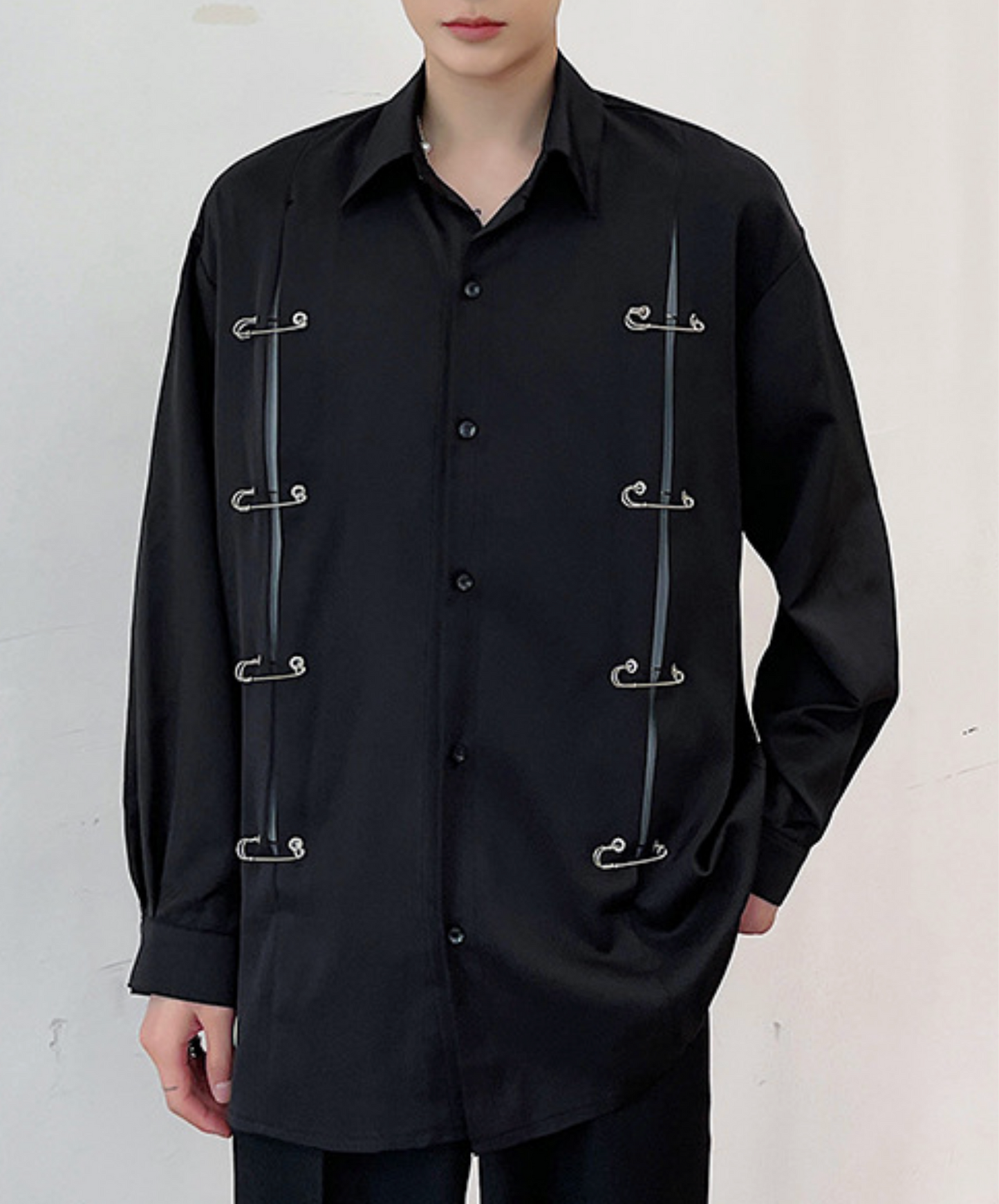 dark metal pin decorative slit shirt EN2783