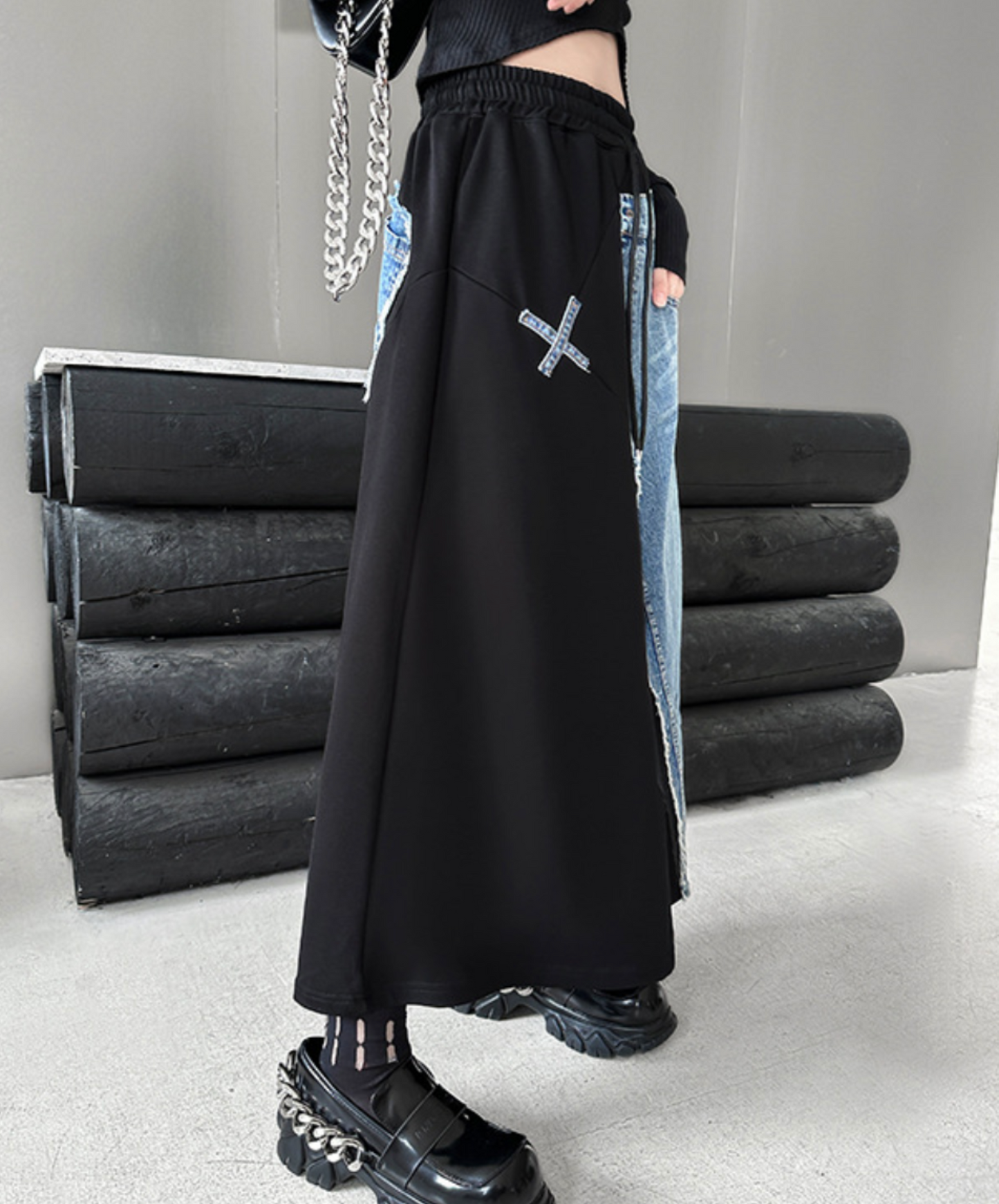 mixed material asymmetric skirt EN2276