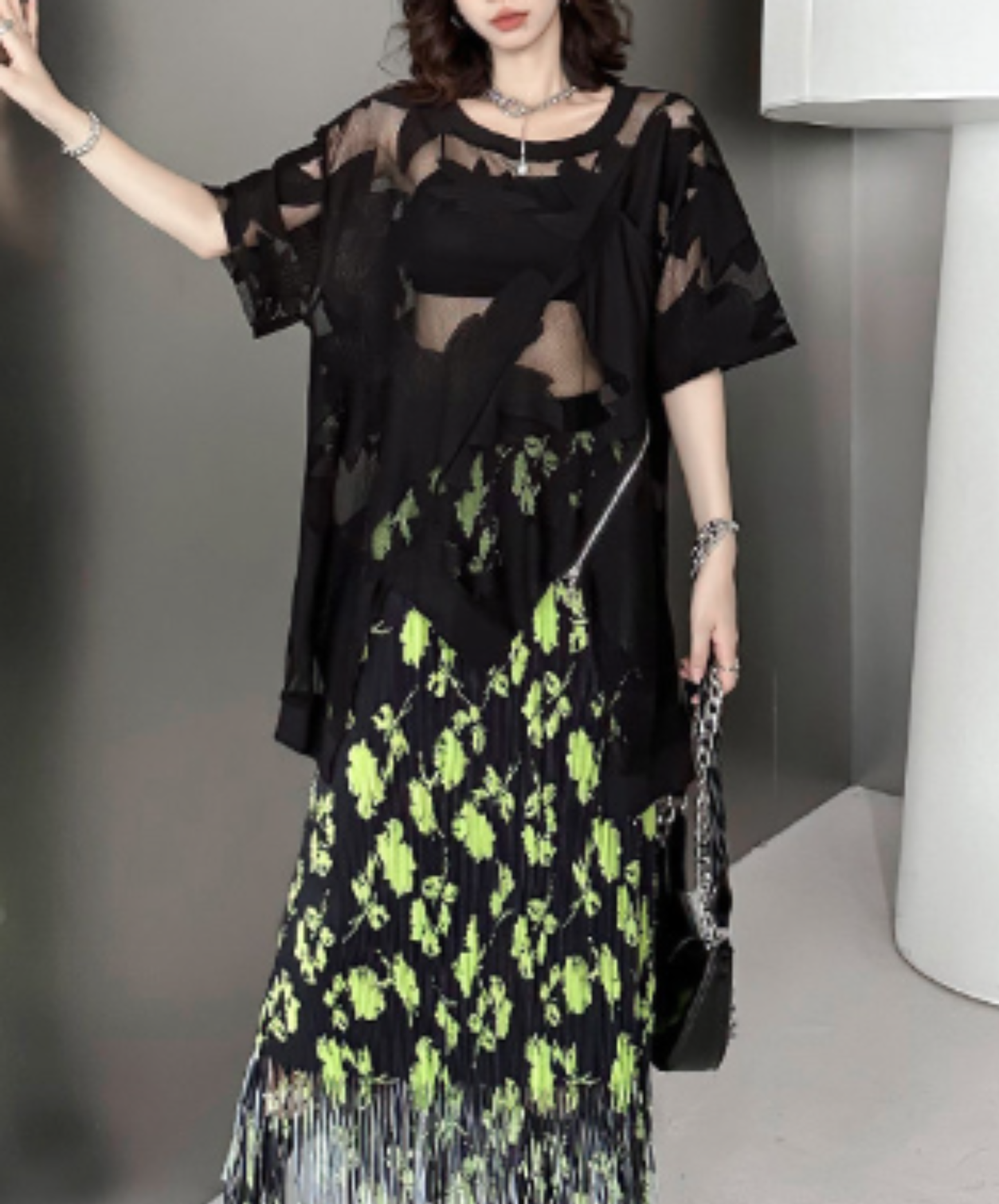 dark heavy jacquard asymmetrical t-shirt EN2984