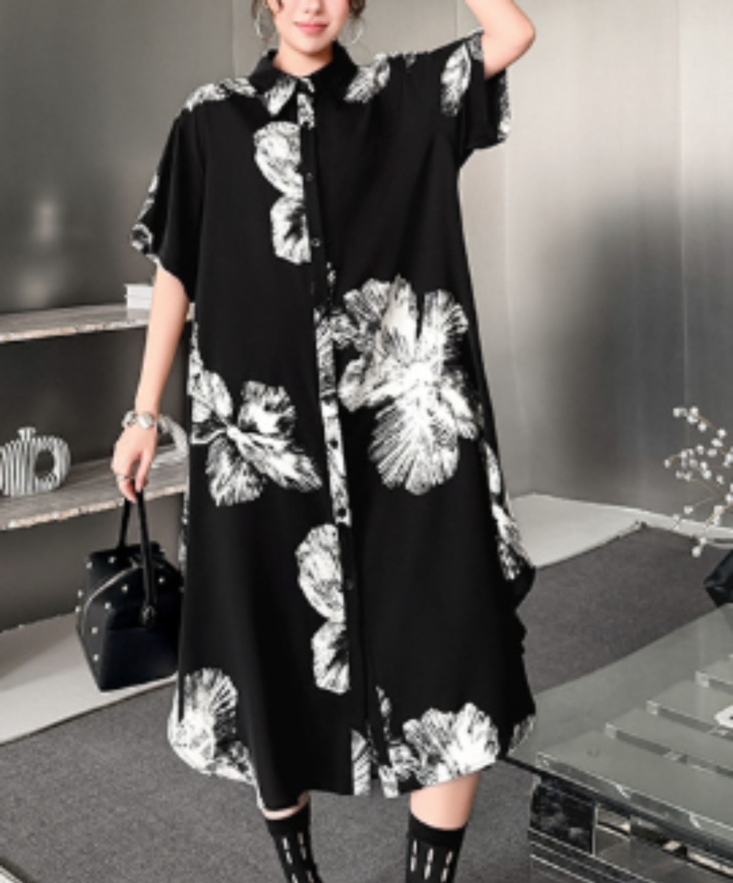 dark retro print relaxed fit long shirt EN2986