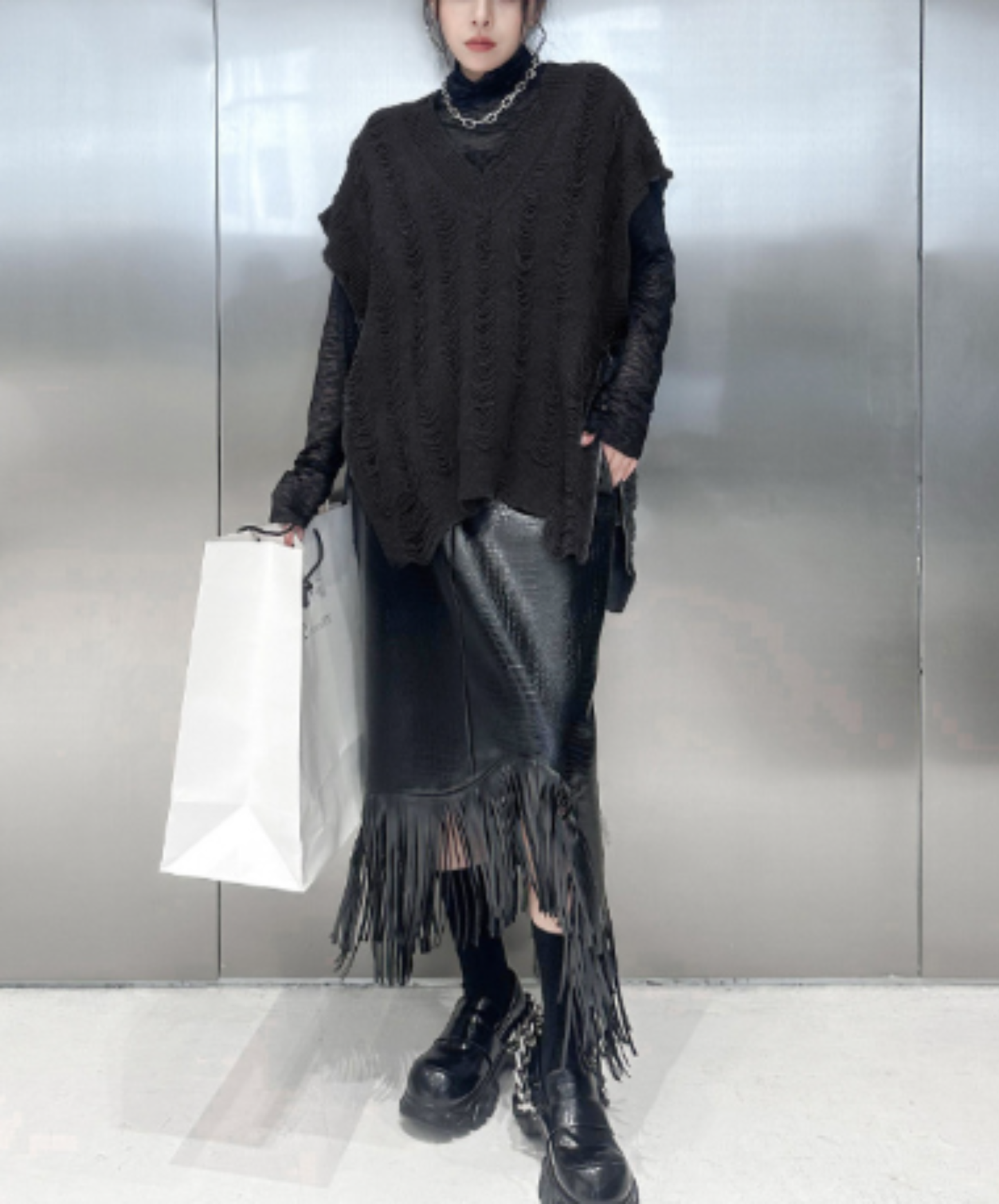 distressed v-neck sweater EN3122