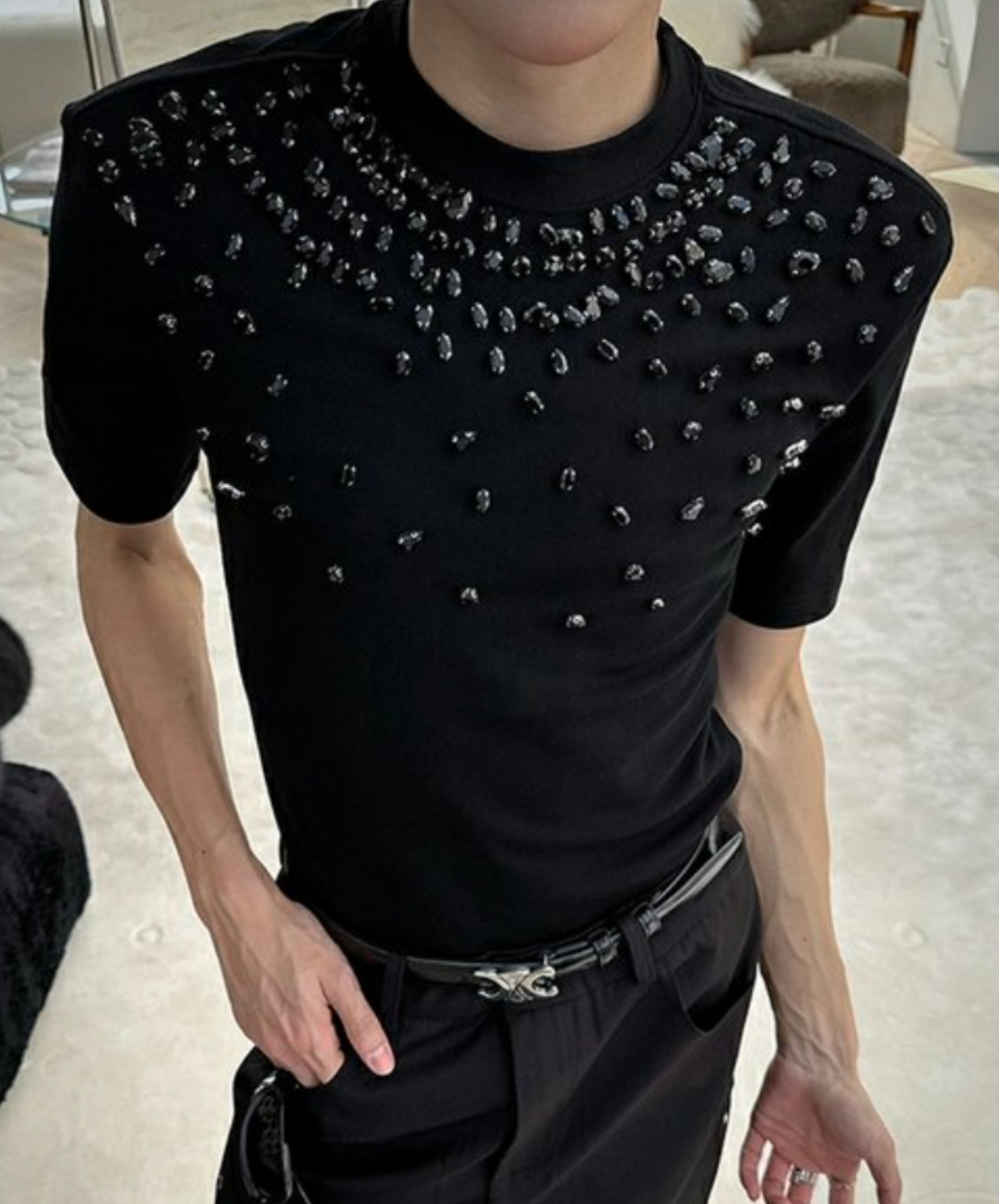 randomly decorated slim shoulder t-shirt EN2069
