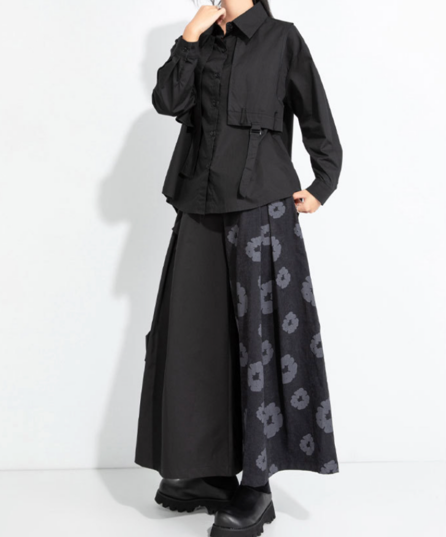 floral motif 3/4 length pants EN2487