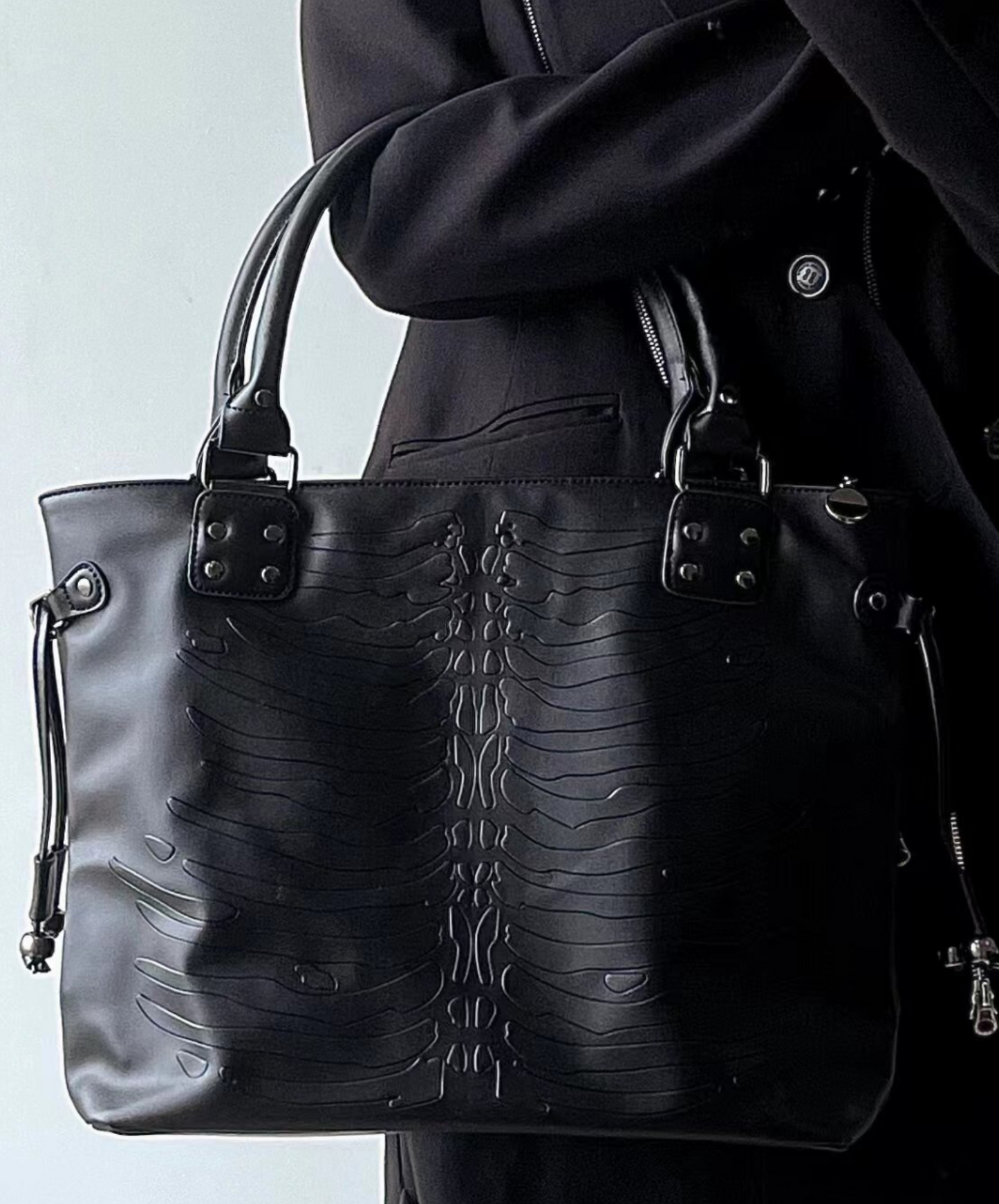 dark gothic bone embossed tote bag EN1771