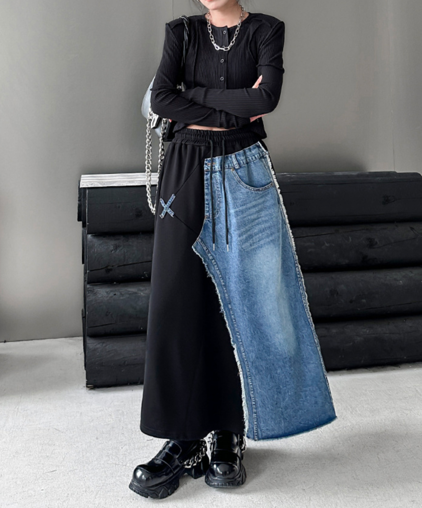 mixed material asymmetric skirt EN2276