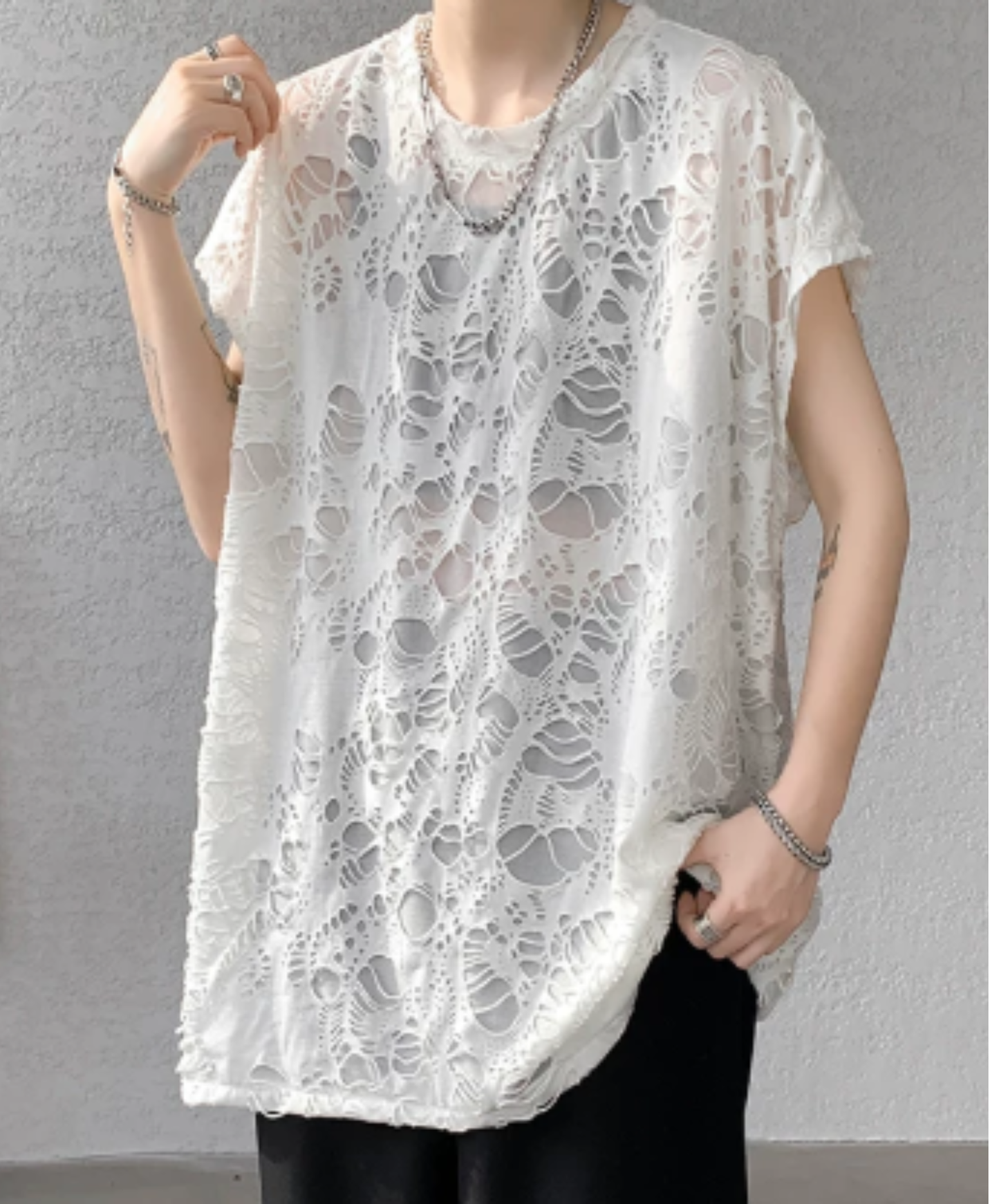 distressed finish, loose silhouette t-shirt EN2938