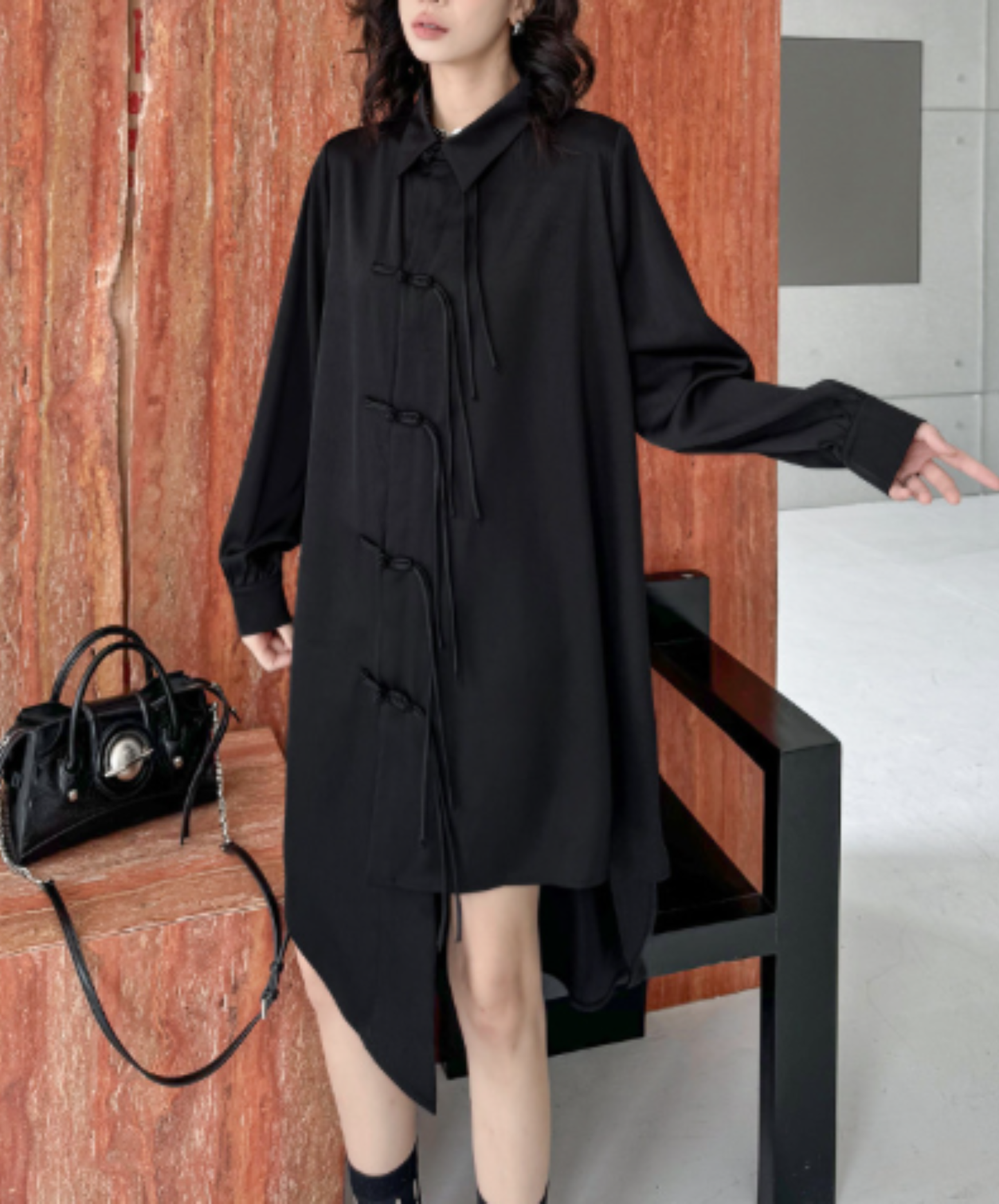 dark chinese-style irregular-cut button long shirt EN3109