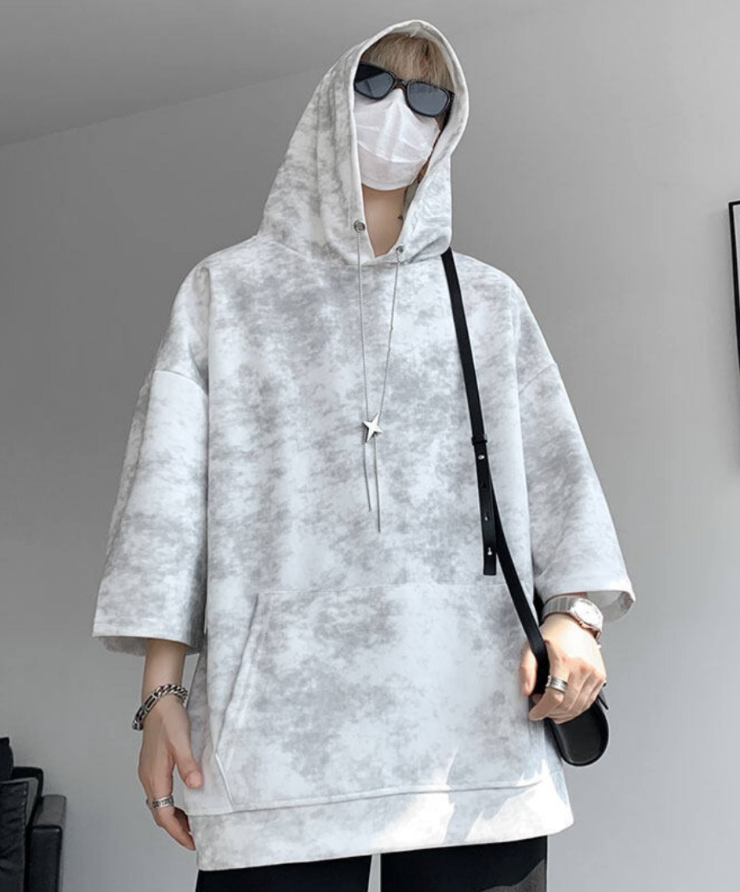 star motif neck strap hoodie EN2845