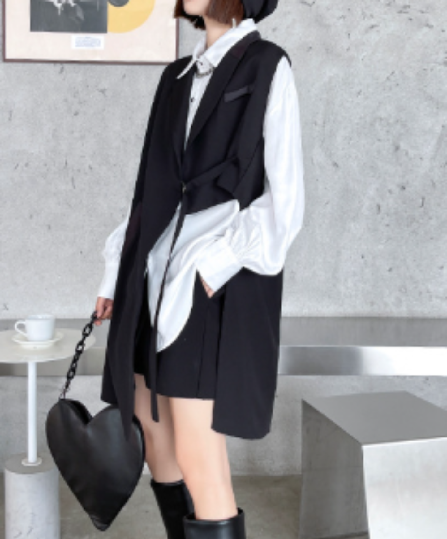 dark artistic and irregular designs vest EN2981