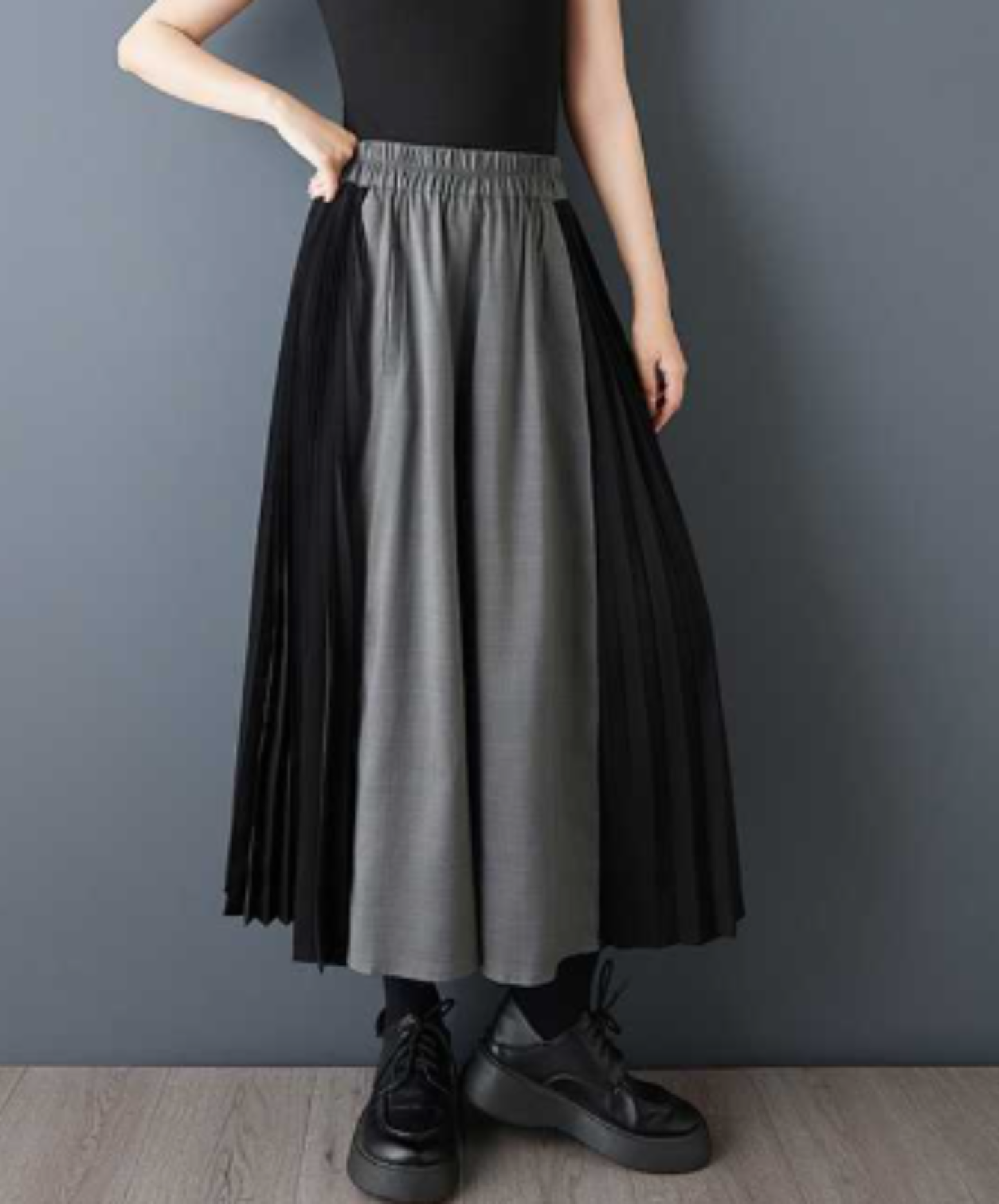 dark-toned pleated cropped trousers wide pants EN3048