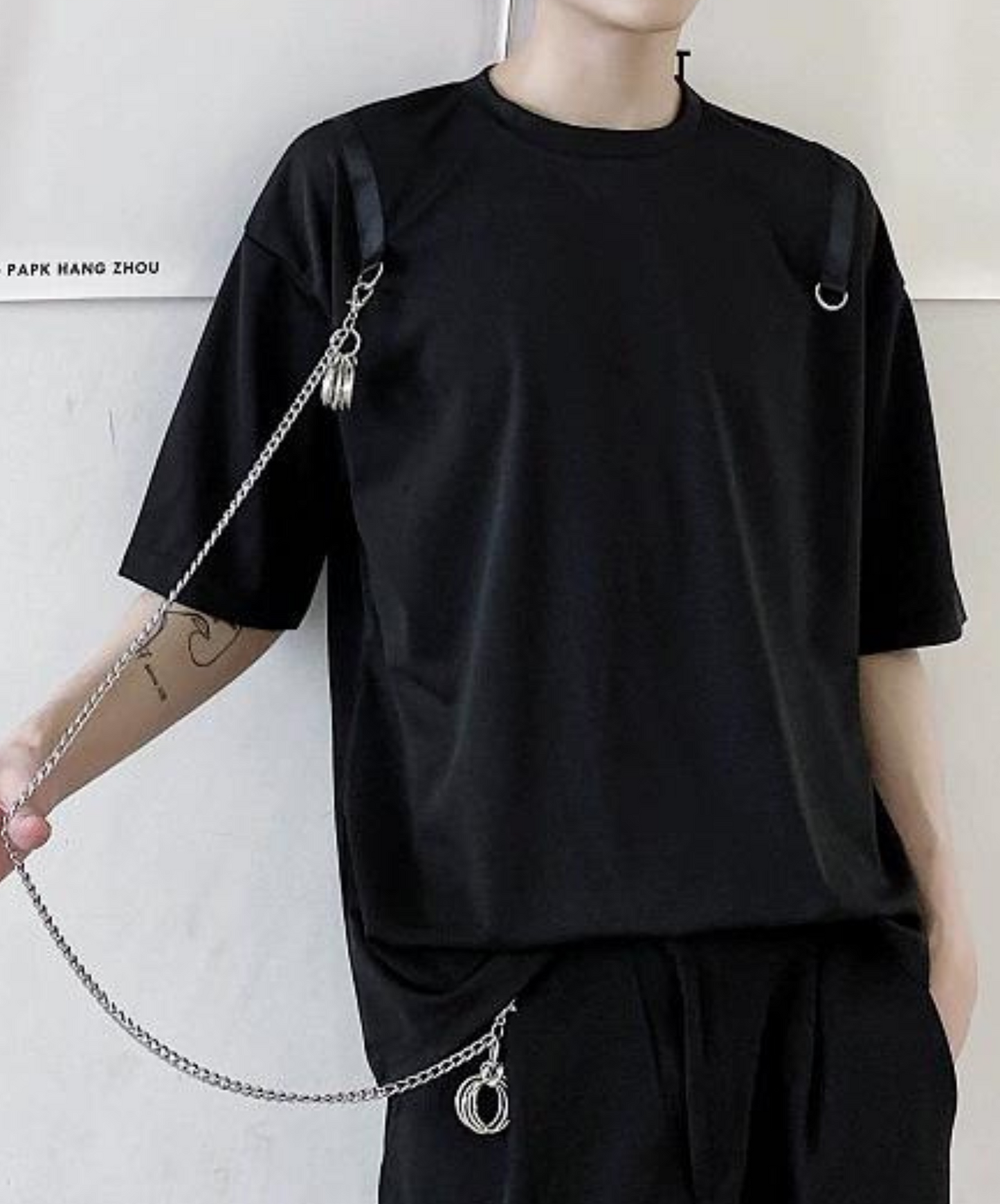 Ingenious chain decoration t-shirt EN1050