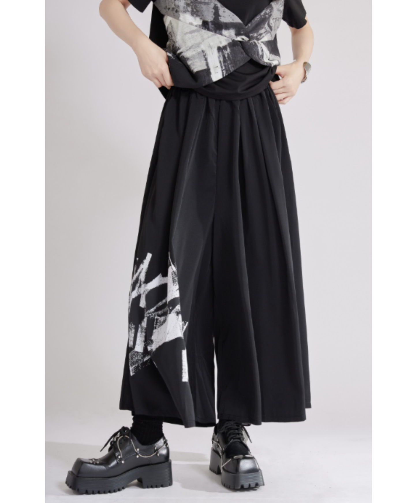 dark monochrome accent wide pants EN2940