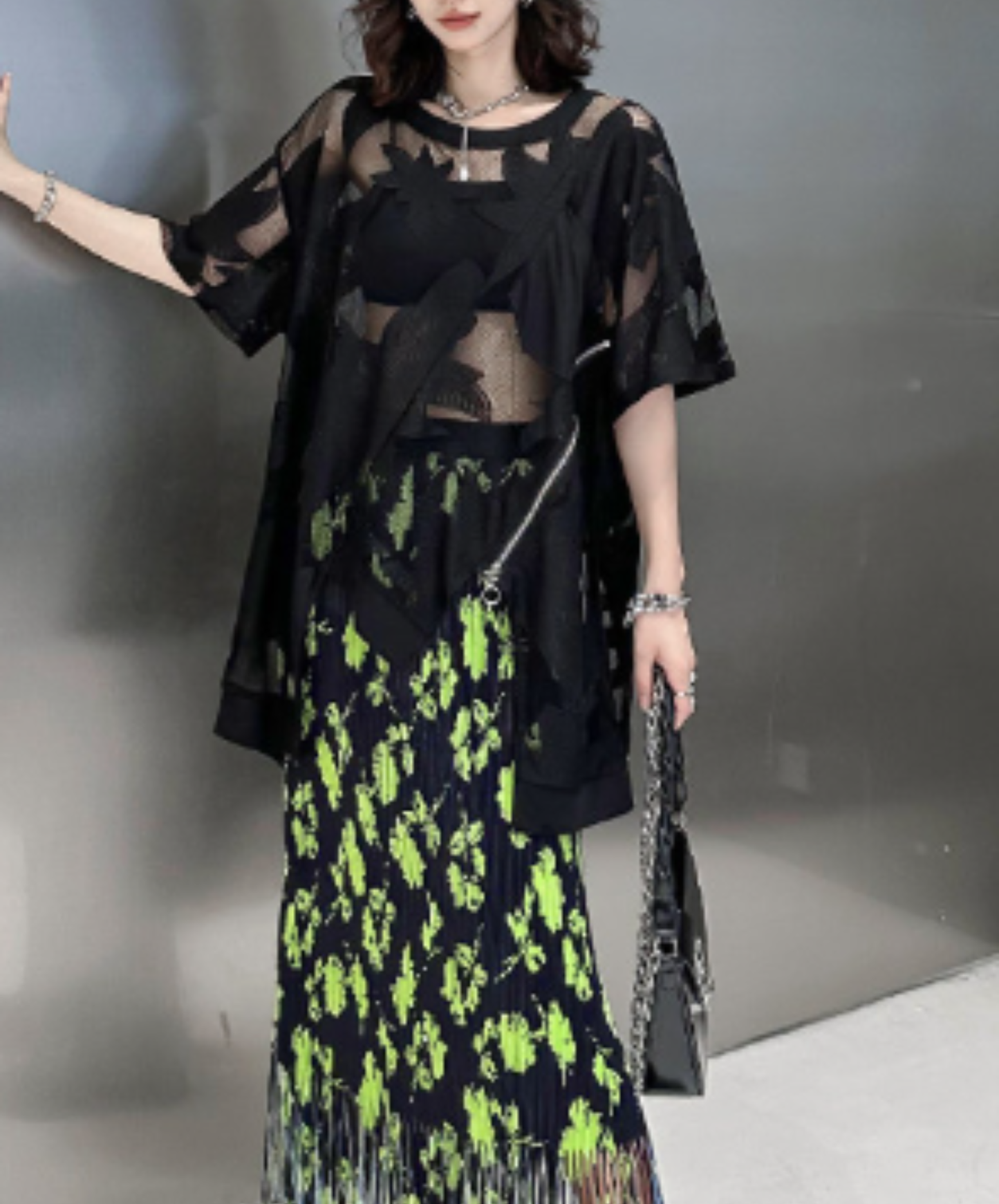 dark heavy jacquard asymmetrical t-shirt EN2984